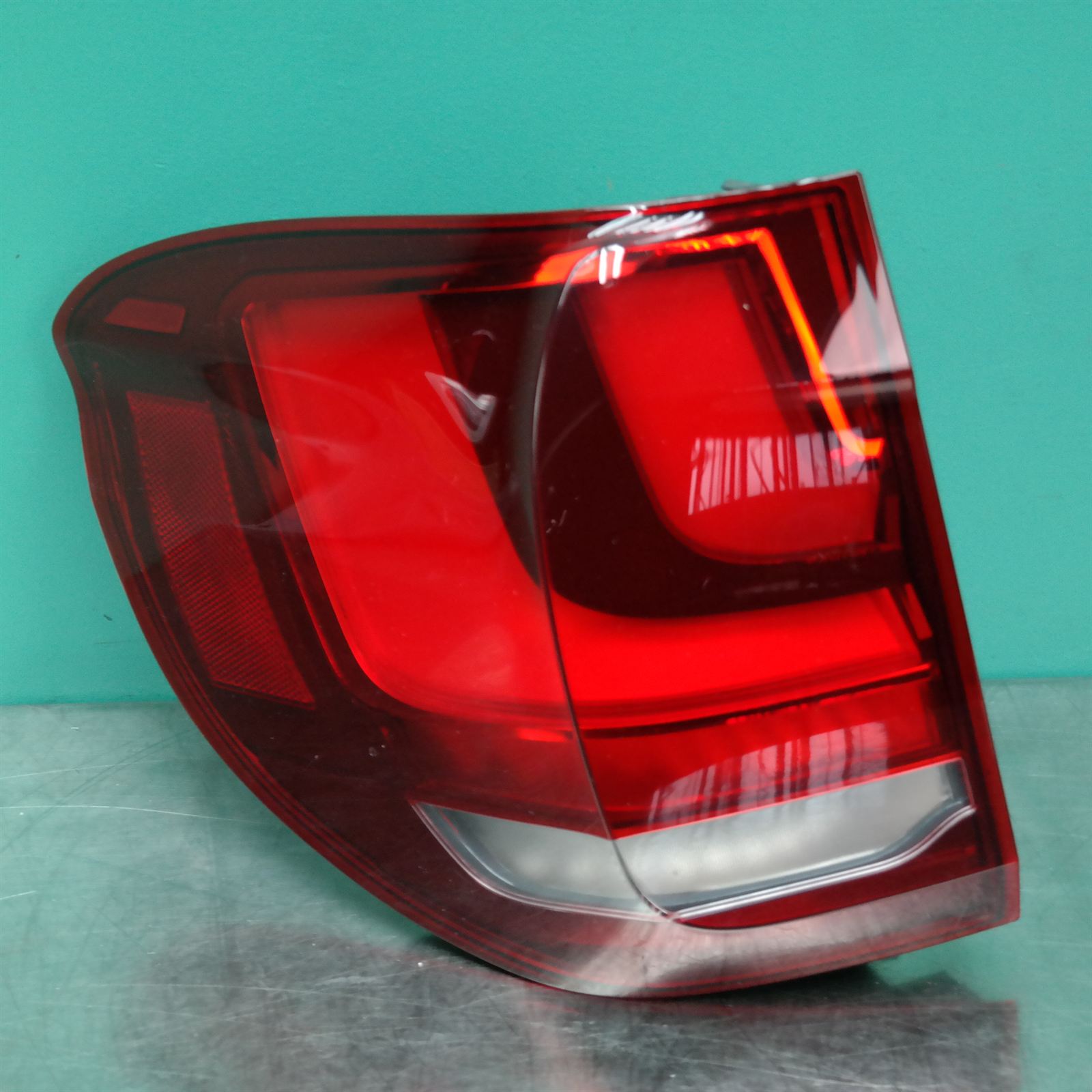LEFT TAILLIGHT F15/F85, 09/13-07/18 LEFT TAILLIGHT F15/F85, 09/13-07/18