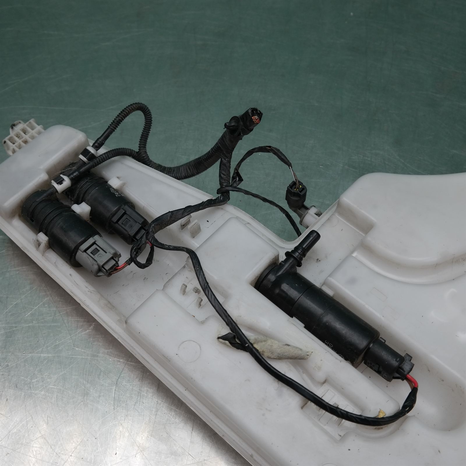 WASHER BOTTLE F25 (828) *61-45* 3 WASHER BOTTLE F25 (828) *61-45* - Image 3