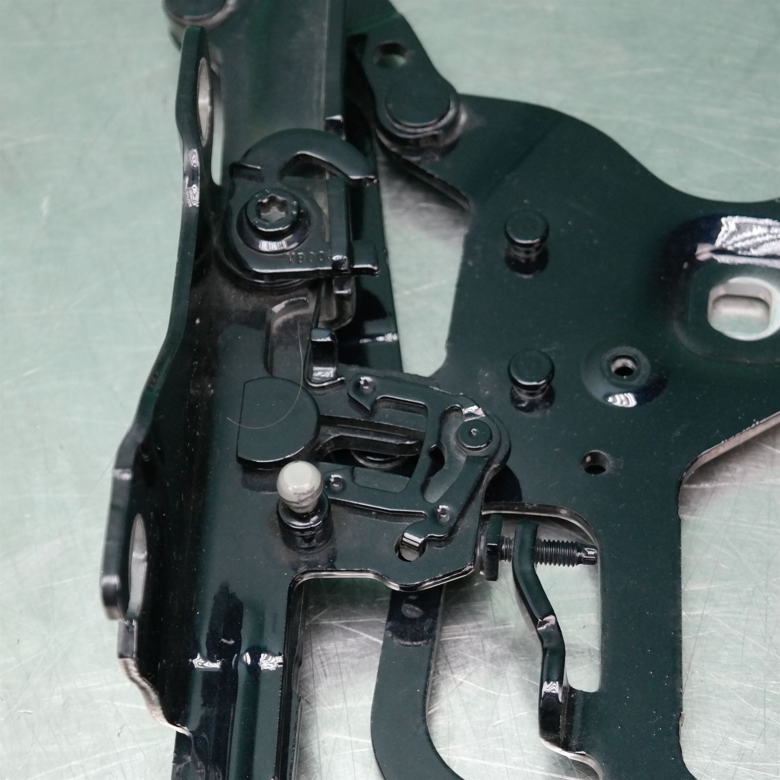 BONNET HINGE/STRUT F15 # Bonnet Hinge # (781) (782) *41-35* 5 BONNET HINGE/STRUT F15 # Bonnet Hinge # (781) (782) *41-35* - Image 5