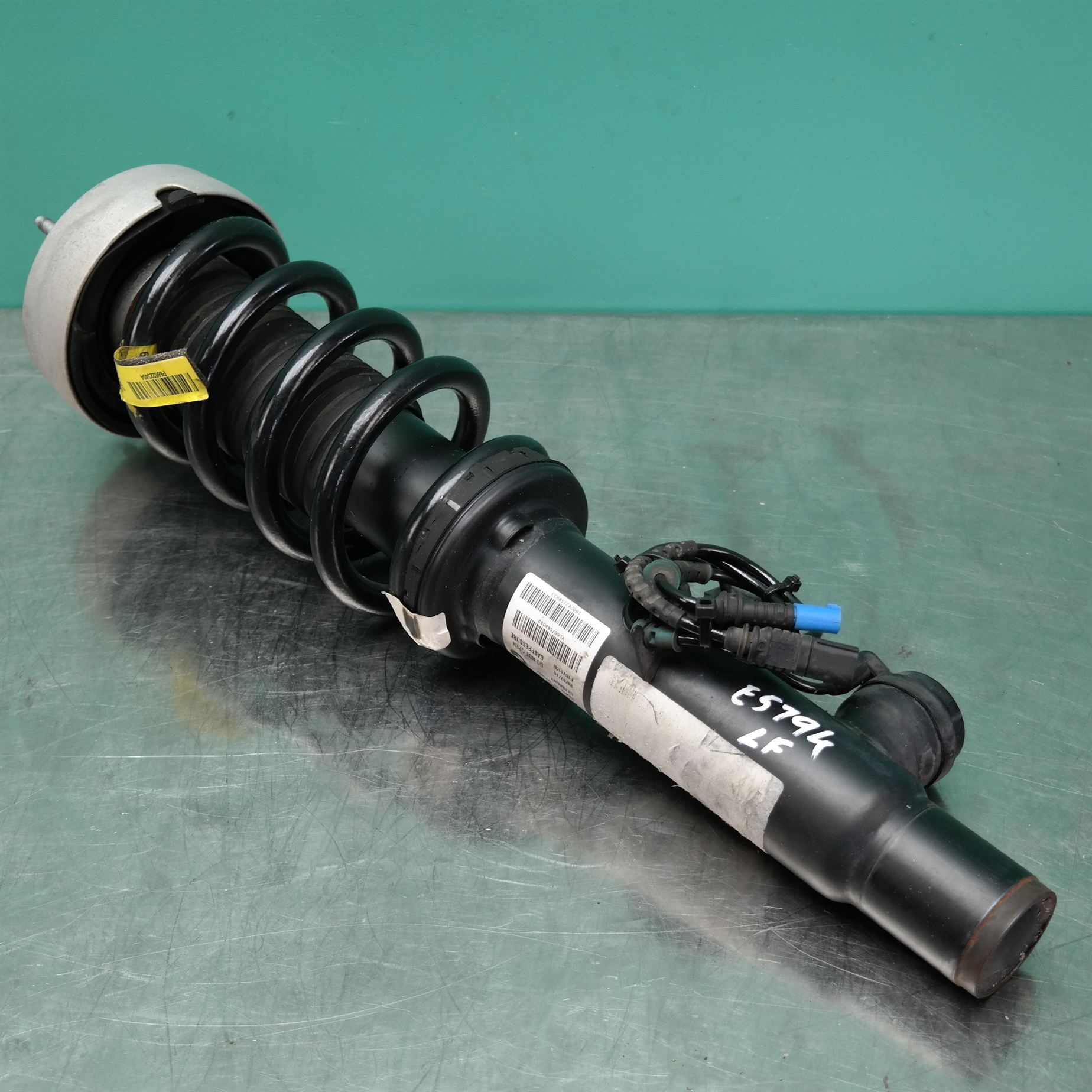 LEFT FRONT STRUT F15 (083) *31-10* LEFT FRONT STRUT F15 (083) *31-10*