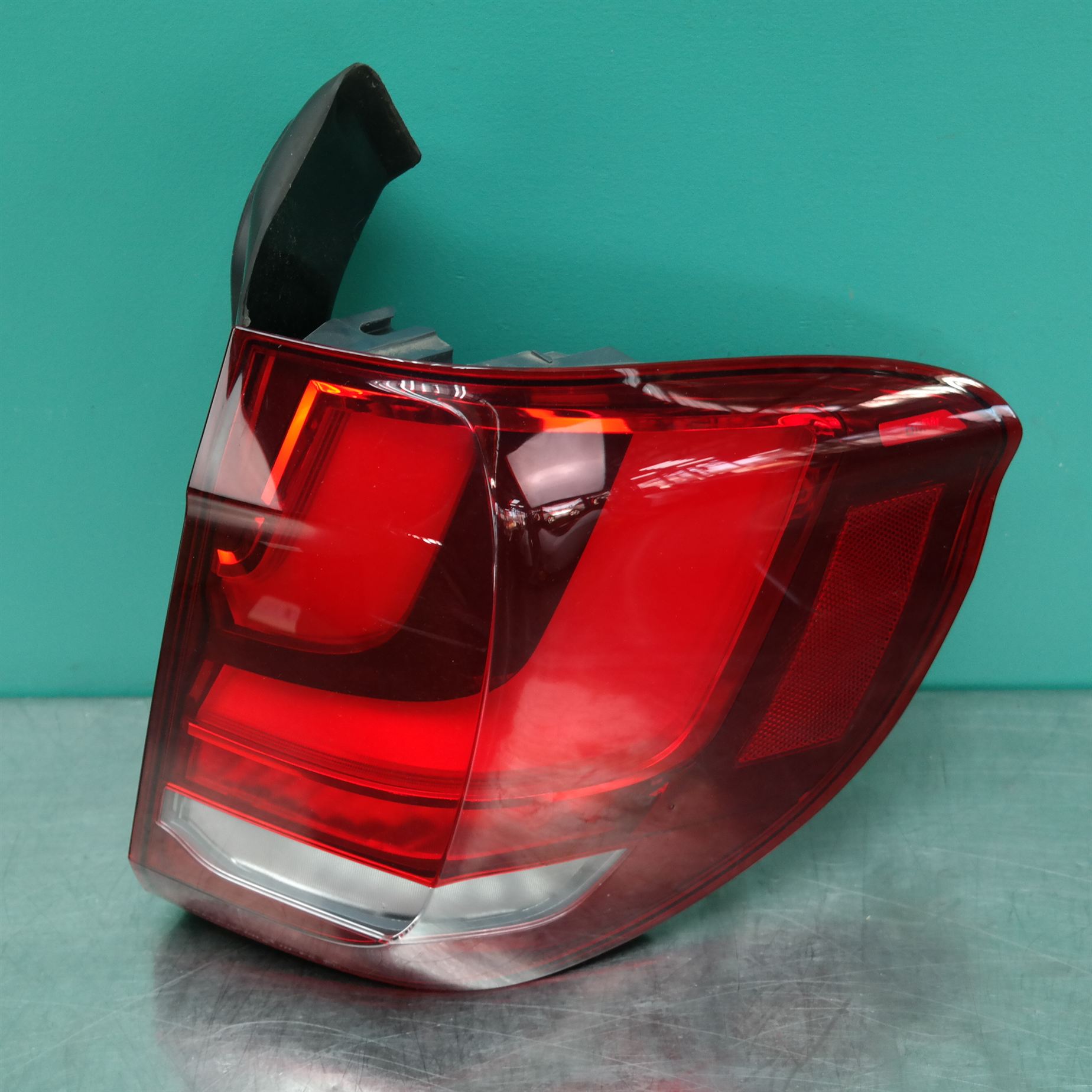 RIGHT TAILLIGHT F15/F85, 09/13-07/18 RIGHT TAILLIGHT F15/F85, 09/13-07/18