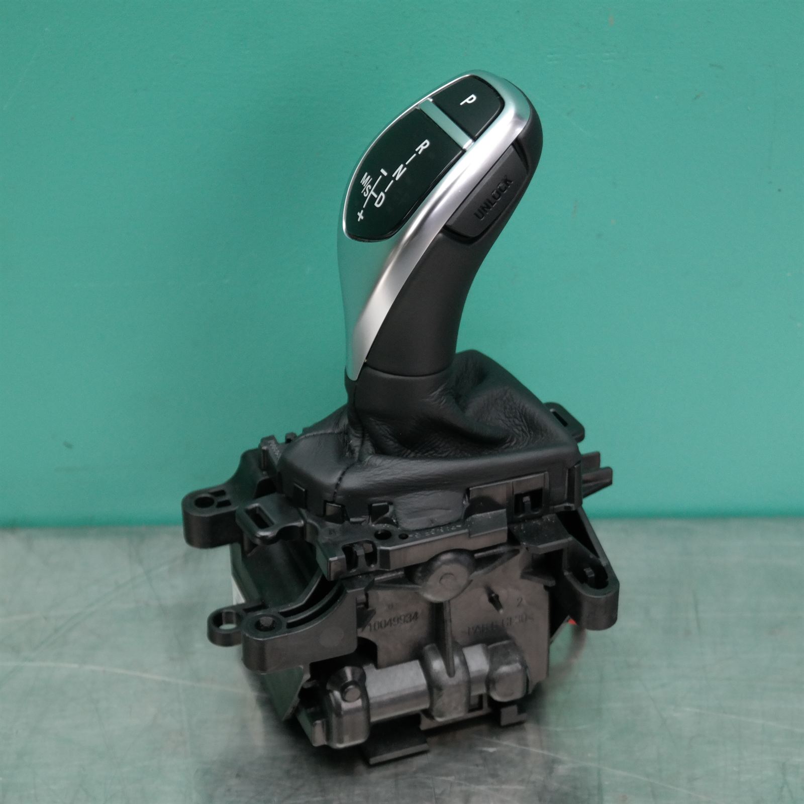 GEAR STICK/SHIFTER F30 (385) *25-15* GEAR STICK/SHIFTER F30 (385) *25-15*