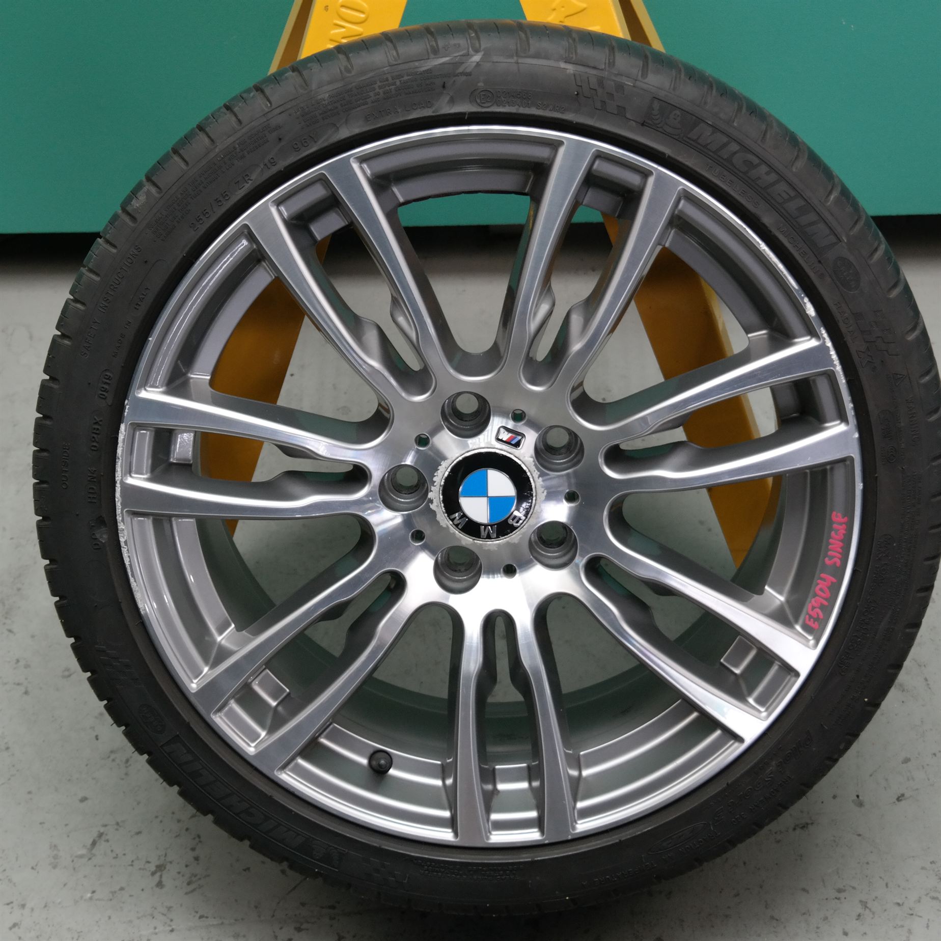 WHEEL STEEL F30 # Single # (883) 7845883 *36-15* WHEEL STEEL F30 # Single # (883) 7845883 *36-15*