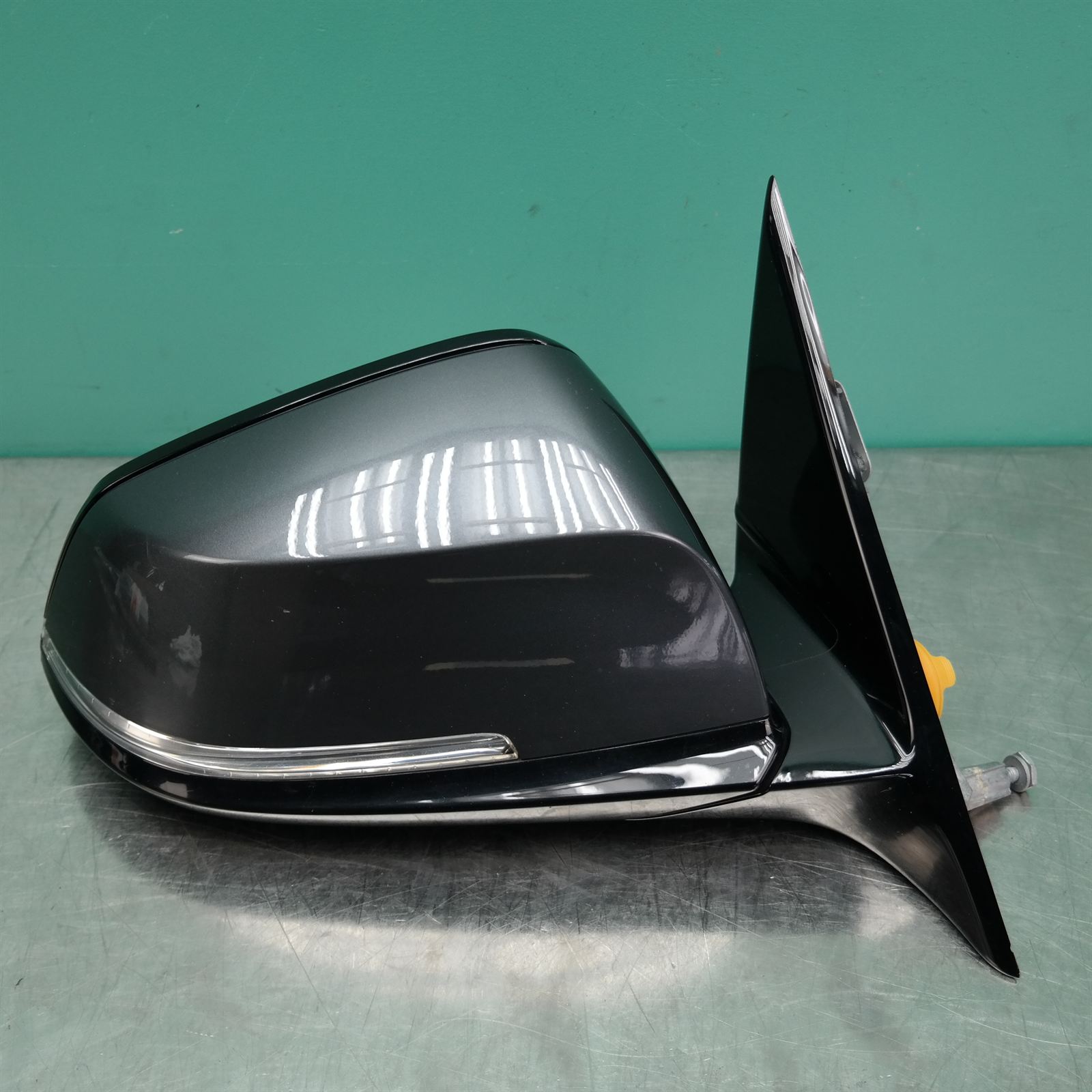RIGHT DOOR MIRROR F30 (708) *51-07* RIGHT DOOR MIRROR F30 (708) *51-07*