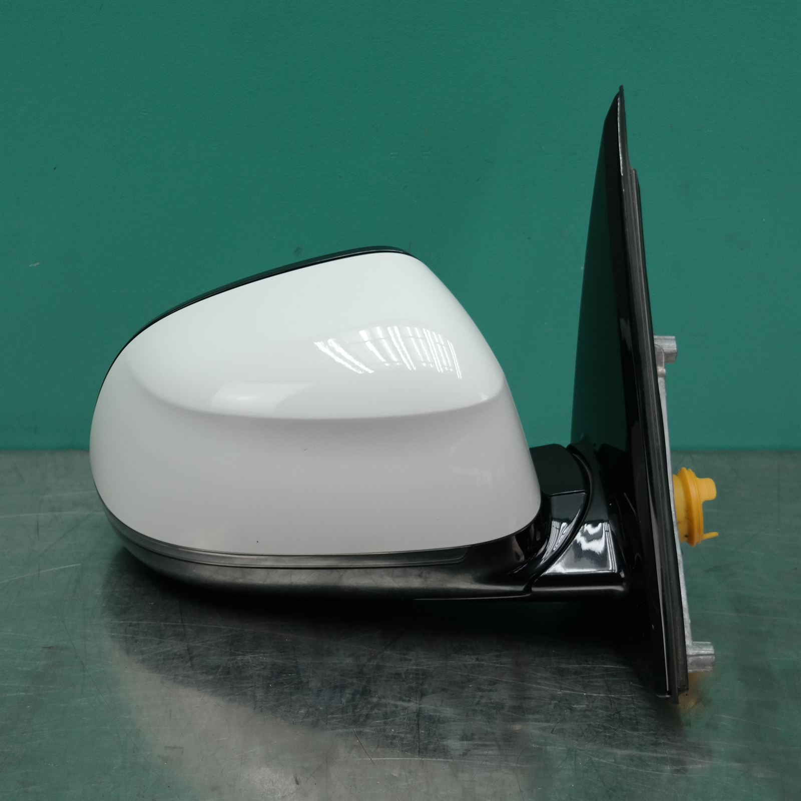 RIGHT DOOR MIRROR F15 (062) *51-07* RIGHT DOOR MIRROR F15 (062) *51-07*