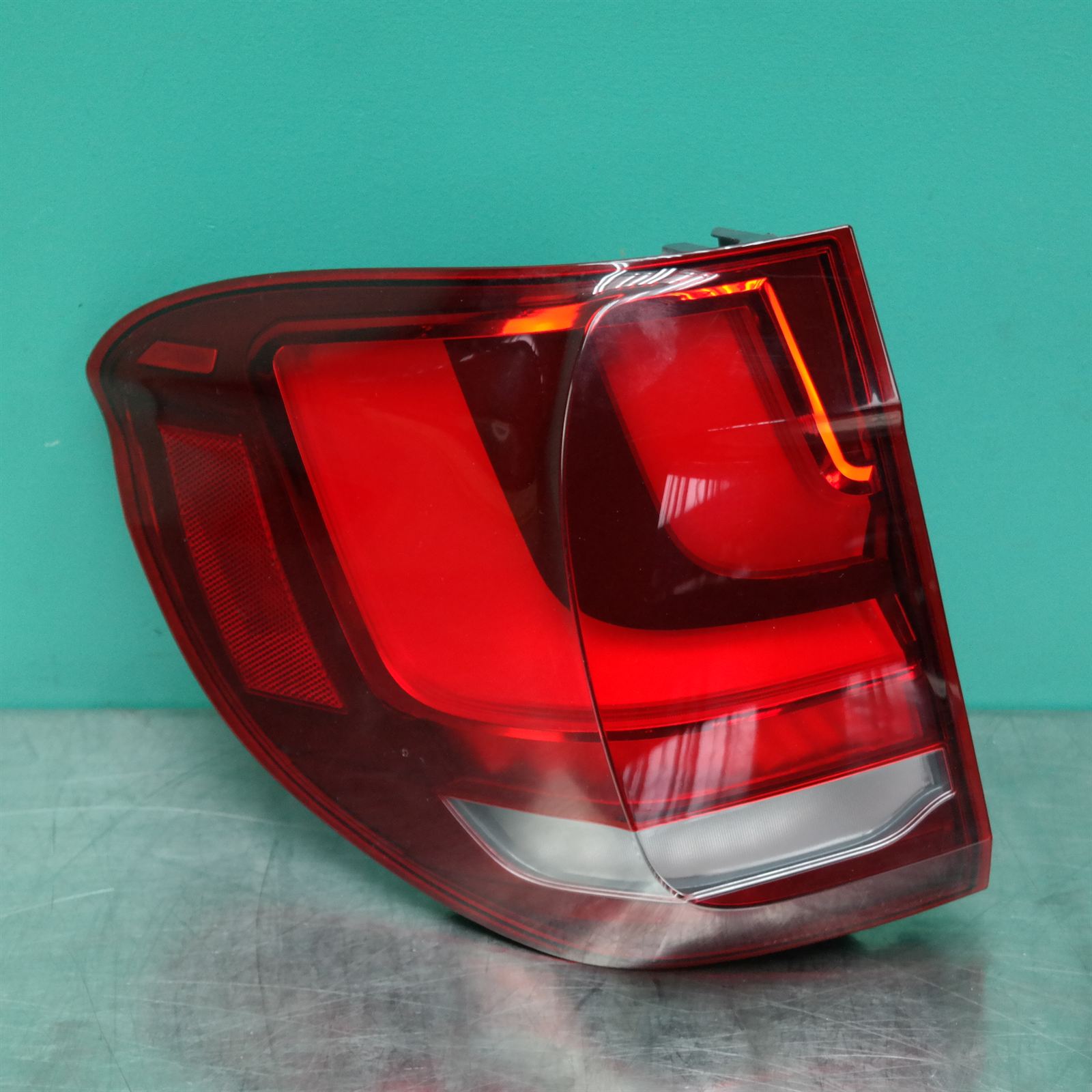 LEFT TAILLIGHT F15/F85, 09/13-07/18 LEFT TAILLIGHT F15/F85, 09/13-07/18