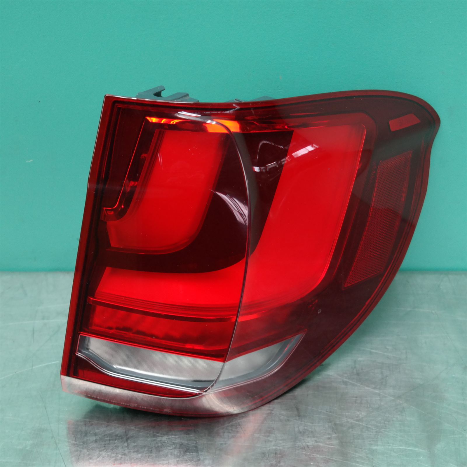 RIGHT TAILLIGHT F15/F85, 09/13-07/18 RIGHT TAILLIGHT F15/F85, 09/13-07/18