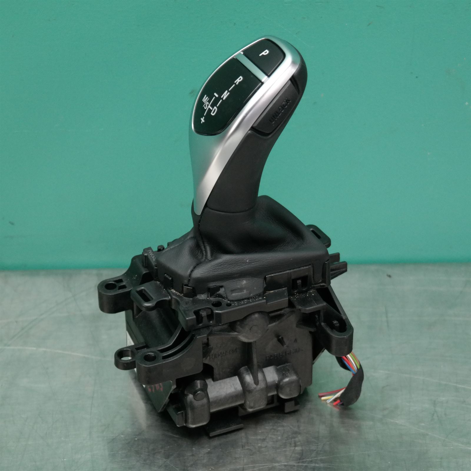GEAR STICK/SHIFTER F F22 (385) *25-20* GEAR STICK/SHIFTER F F22 (385) *25-20*