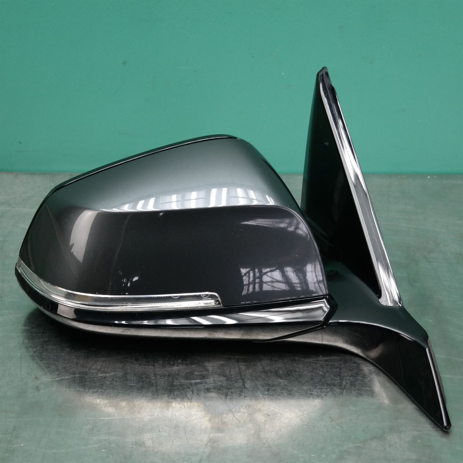 RIGHT DOOR MIRROR F22 (636) *51-07* RIGHT DOOR MIRROR F22 (636) *51-07*