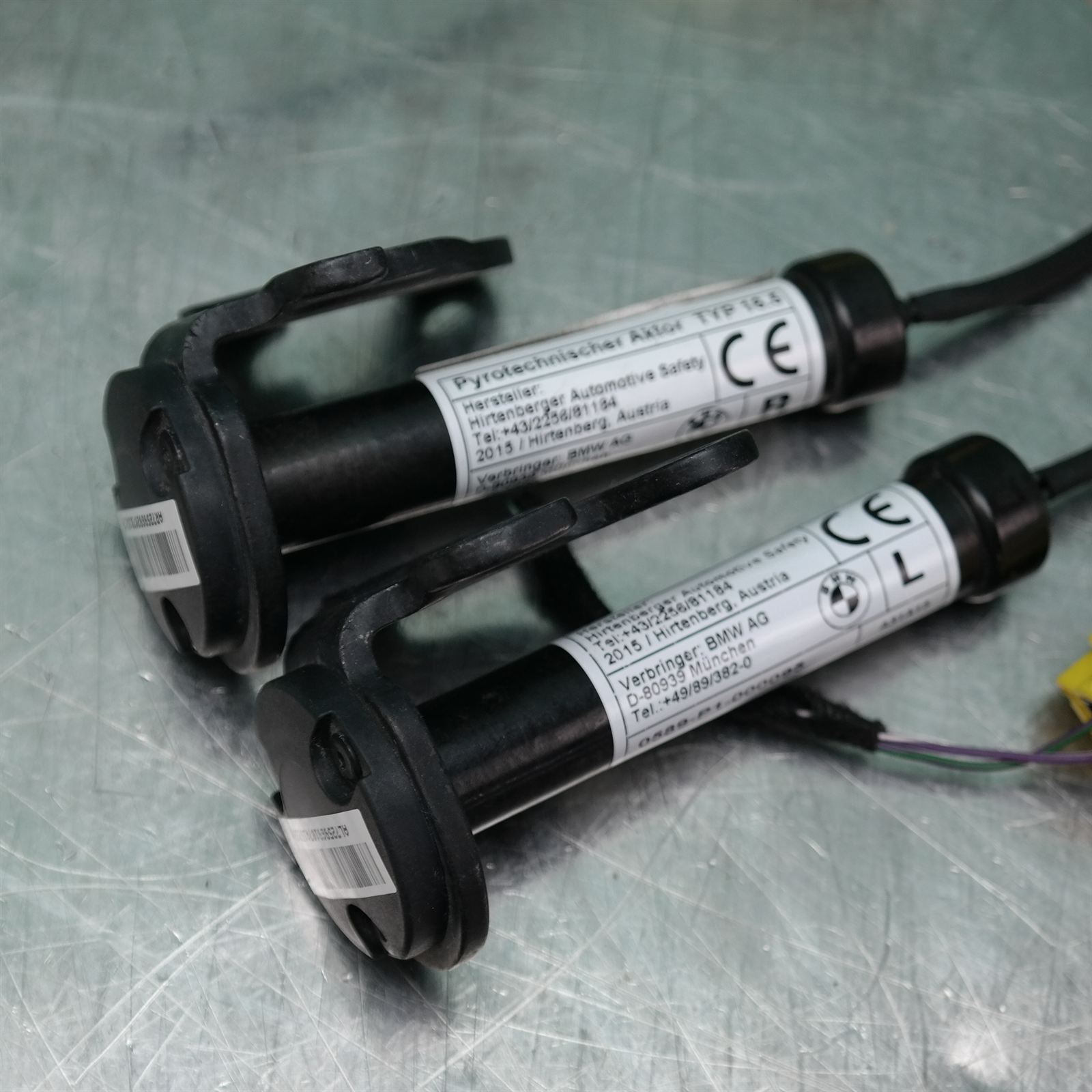 BONNET HINGE/STRUT F F22 # Pyrotechnic Bonnet Actuators # (691) (692) *41-35 F22 F23 3 BONNET HINGE/STRUT F F22 # Pyrotechnic Bonnet Actuators # (691) (692) *41-35 F22 F23 - Image 3