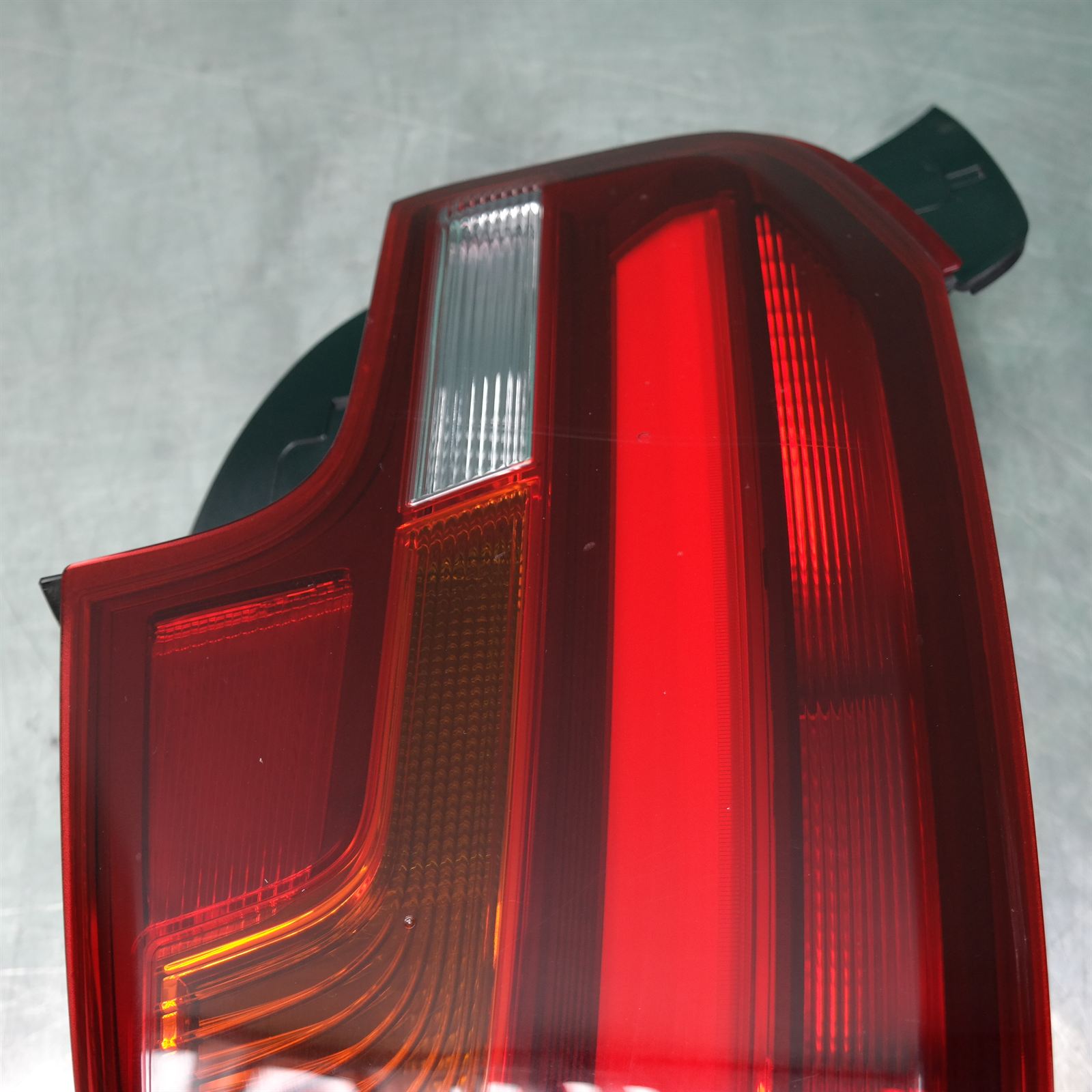 LEFT TAILLIGHT F22, COUPE, IN BODY, LED TYPE, 11/13-07/21 2 LEFT TAILLIGHT F22, COUPE, IN BODY, LED TYPE, 11/13-07/21 - Image 2
