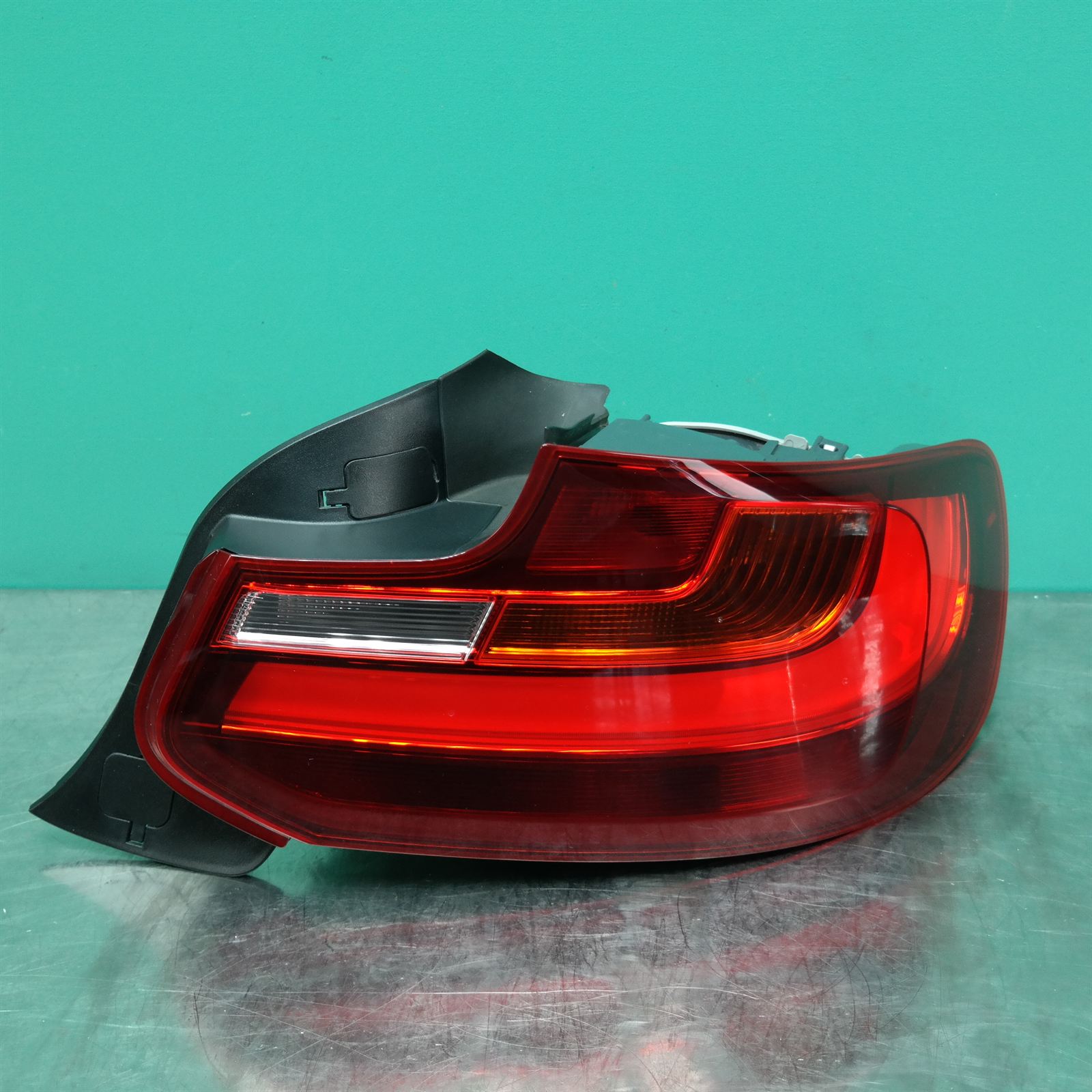 RIGHT TAILLIGHT F22, COUPE, IN BODY, LED TYPE, 11/13-07/21 RIGHT TAILLIGHT F22, COUPE, IN BODY, LED TYPE, 11/13-07/21