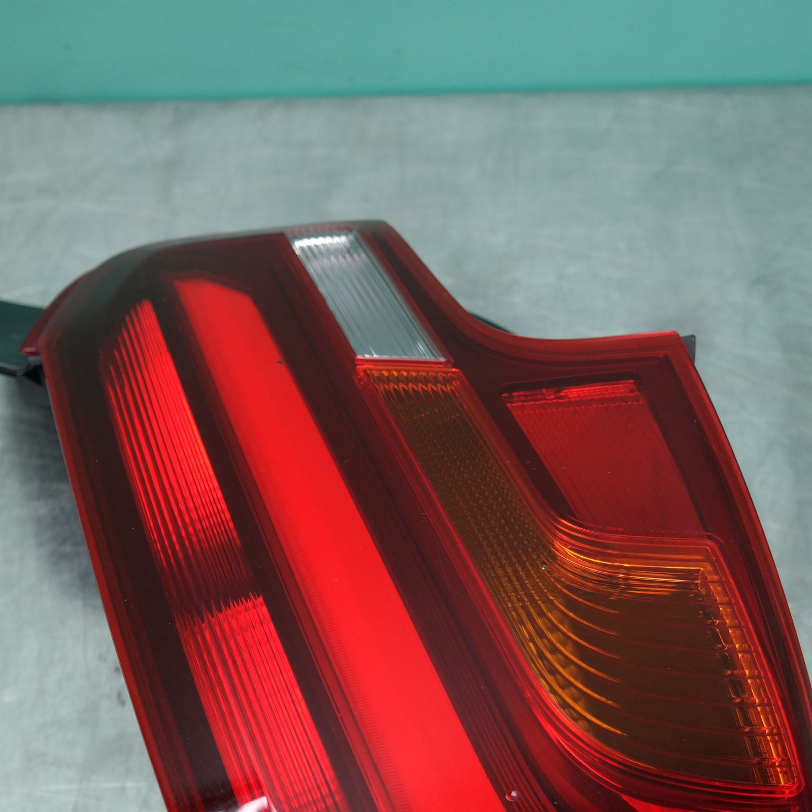 RIGHT TAILLIGHT F22, COUPE, IN BODY, LED TYPE, 11/13-07/21 2 RIGHT TAILLIGHT F22, COUPE, IN BODY, LED TYPE, 11/13-07/21 - Image 2