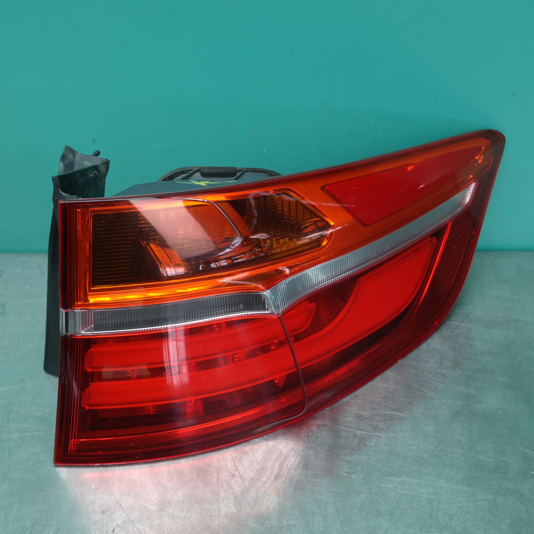 RIGHT TAILLIGHT E71, IN BODY, 05/12-11/14 RIGHT TAILLIGHT E71, IN BODY, 05/12-11/14