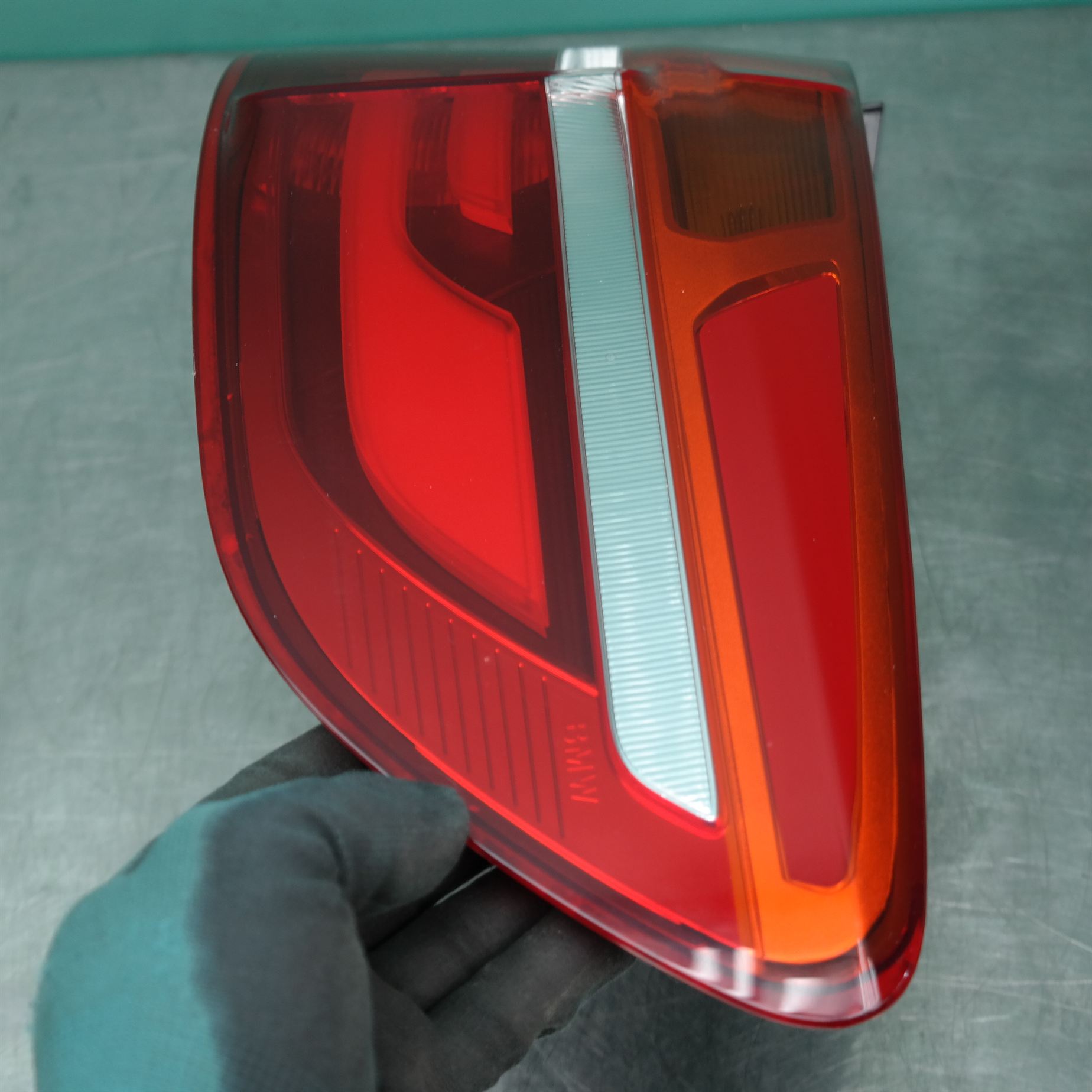 RIGHT TAILLIGHT E71, IN BODY, 05/12-11/14 3 RIGHT TAILLIGHT E71, IN BODY, 05/12-11/14 - Image 3