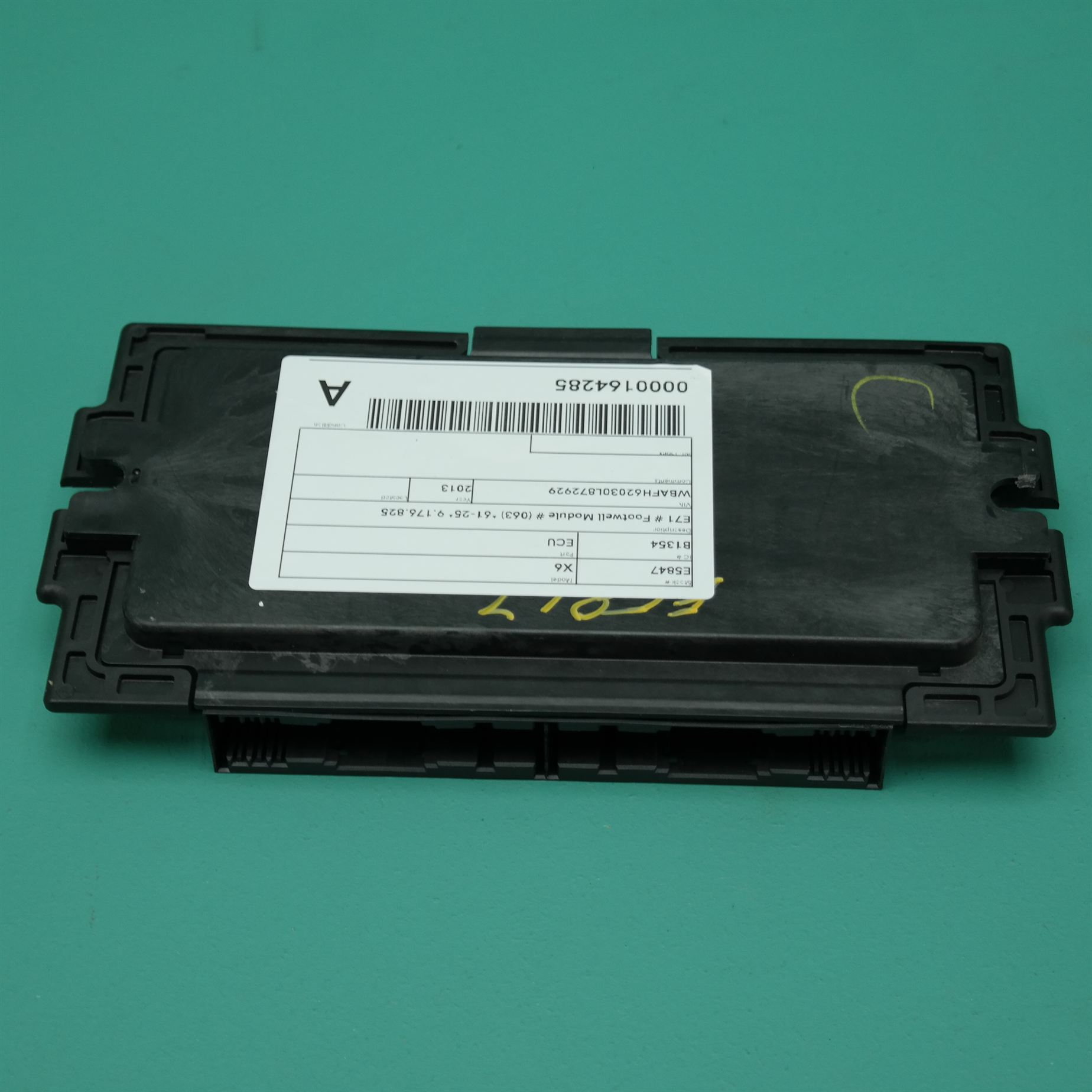 ECU E71 # Footwell Module # (063) *61-25* 9.176.825 2 ECU E71 # Footwell Module # (063) *61-25* 9.176.825 - Image 2