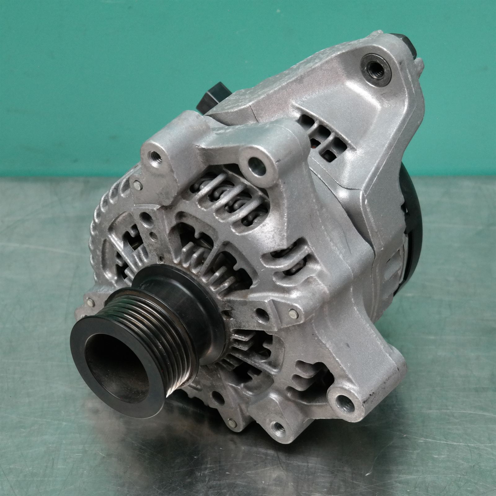 ALTERNATOR F30 (329) *12-20* P4 3 ALTERNATOR F30 (329) *12-20* P4 - Image 3