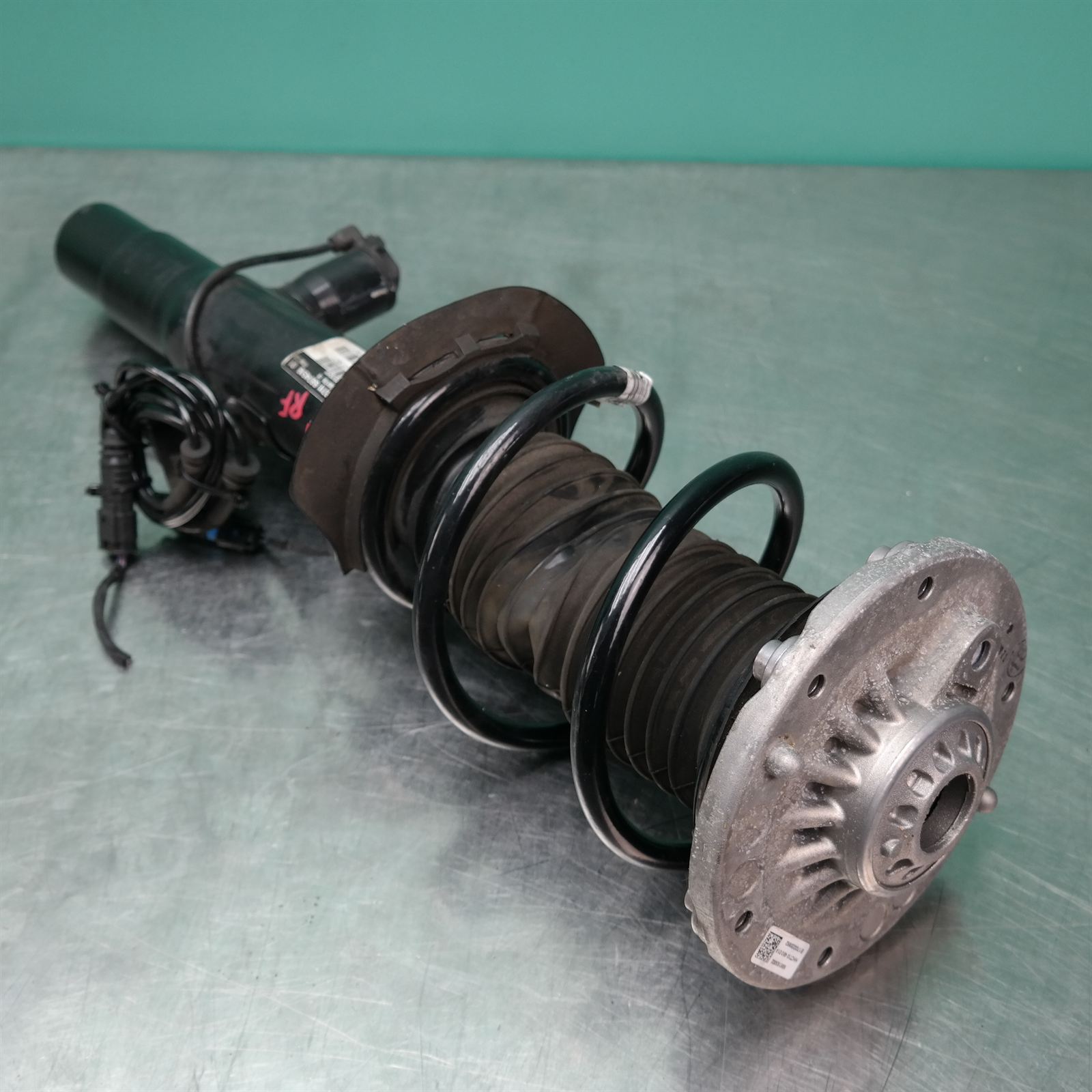 RIGHT FRONT STRUT F30 (518) *31-10* 3 RIGHT FRONT STRUT F30 (518) *31-10* - Image 3