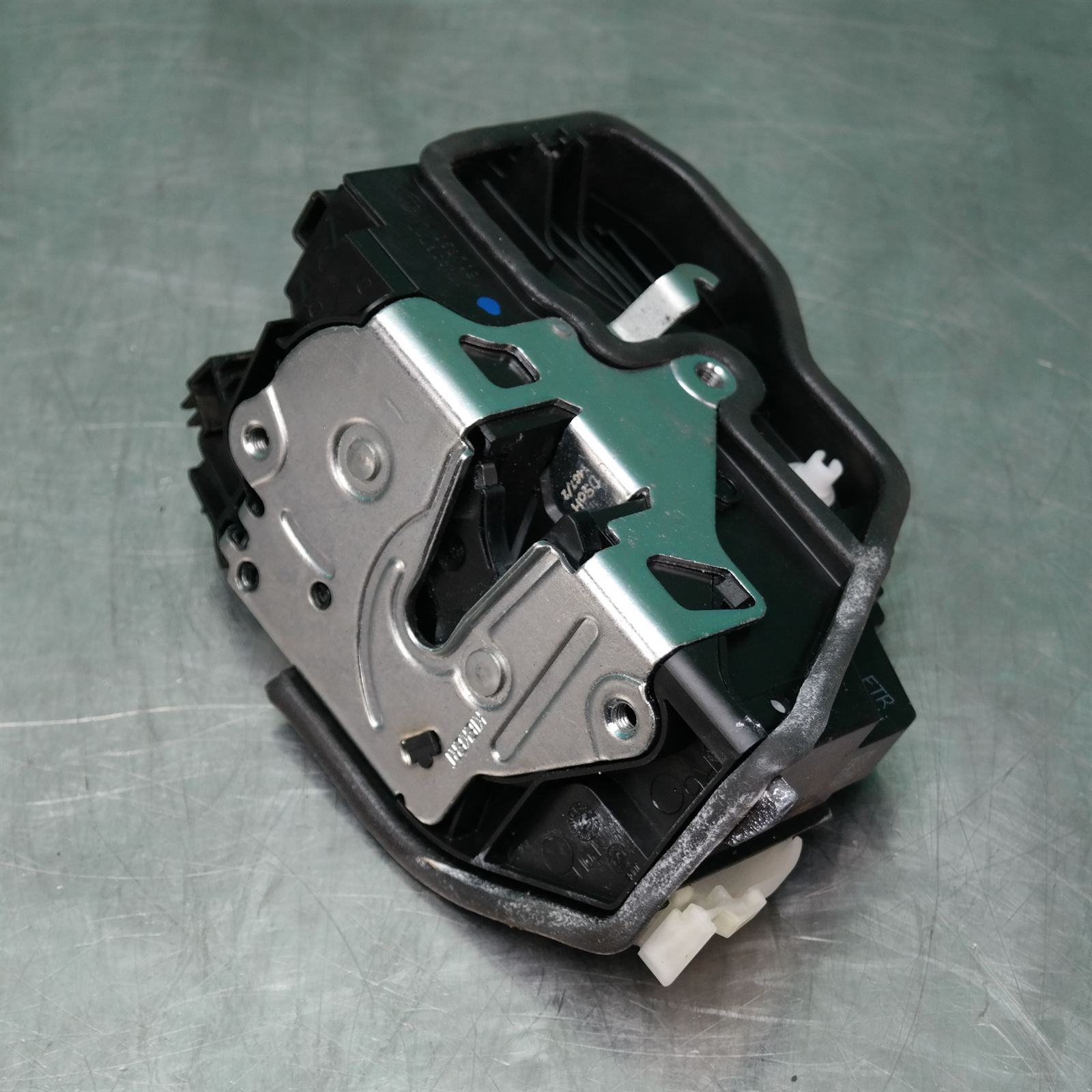 LOCK MECHANISM F30 # Door lock # (144) *51-10* RHF 2 LOCK MECHANISM F30 # Door lock # (144) *51-10* RHF - Image 2