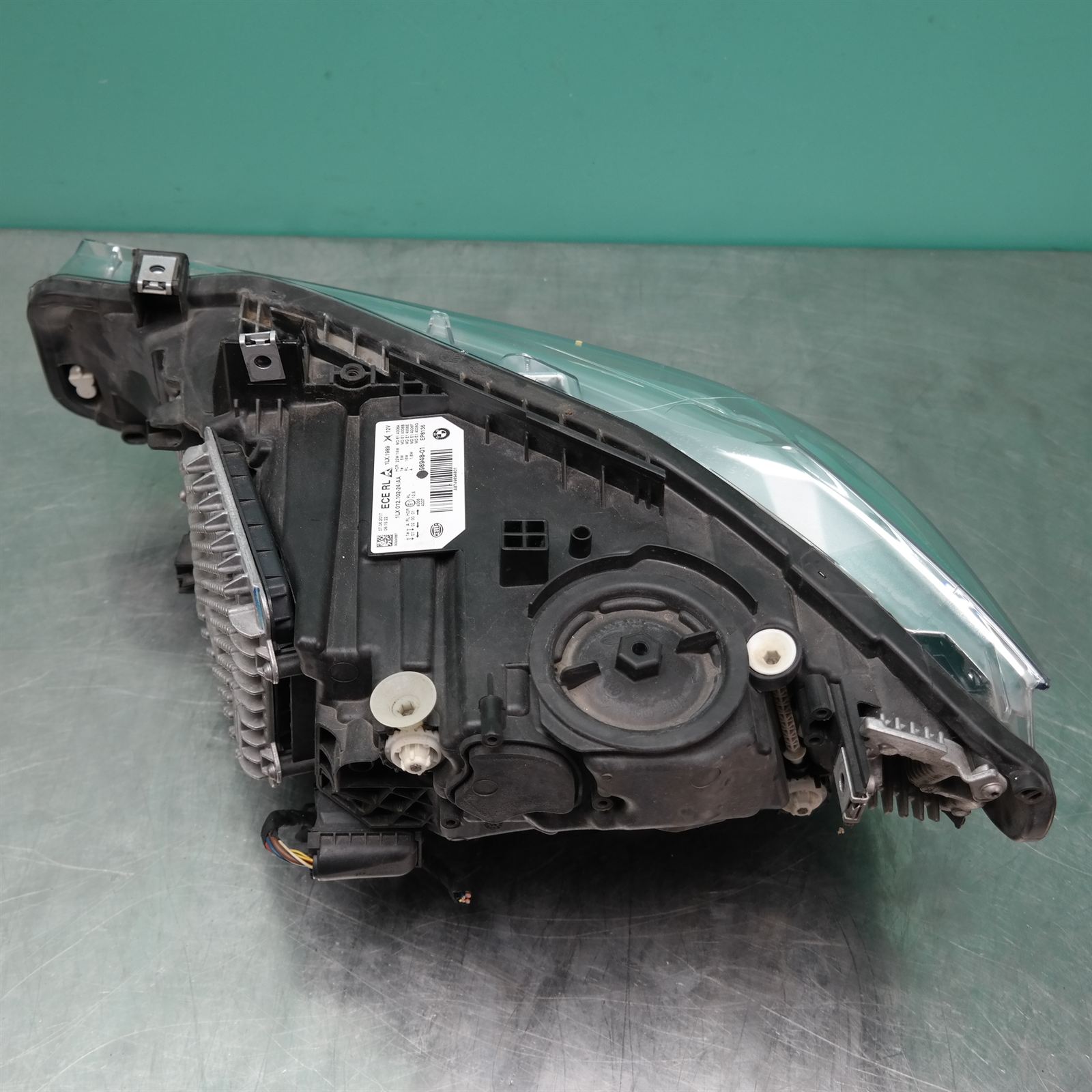 RIGHT HEADLAMP F30/F31, SEDAN/WAGON, LED, NON ADAPTIVE TYPE, 07/15-05/19 5 RIGHT HEADLAMP F30/F31, SEDAN/WAGON, LED, NON ADAPTIVE TYPE, 07/15-05/19 - Image 5