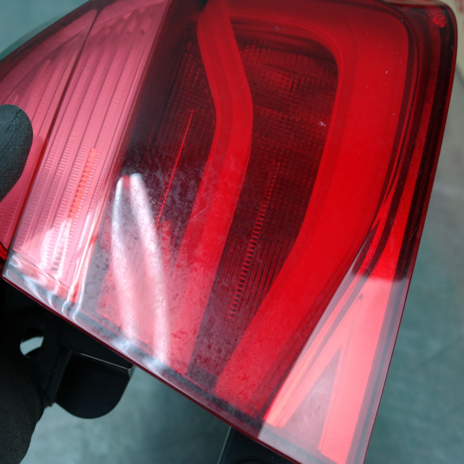RIGHT TAILLIGHT F30/F80, W/ LED TYPE, NON M SPORT TYPE, 06/15-12/19 3 RIGHT TAILLIGHT F30/F80, W/ LED TYPE, NON M SPORT TYPE, 06/15-12/19 - Image 3