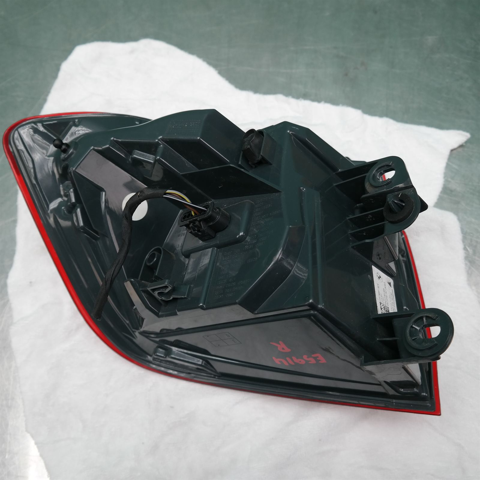 RIGHT TAILLIGHT F30/F80, W/ LED TYPE, NON M SPORT TYPE, 06/15-12/19 5 RIGHT TAILLIGHT F30/F80, W/ LED TYPE, NON M SPORT TYPE, 06/15-12/19 - Image 5