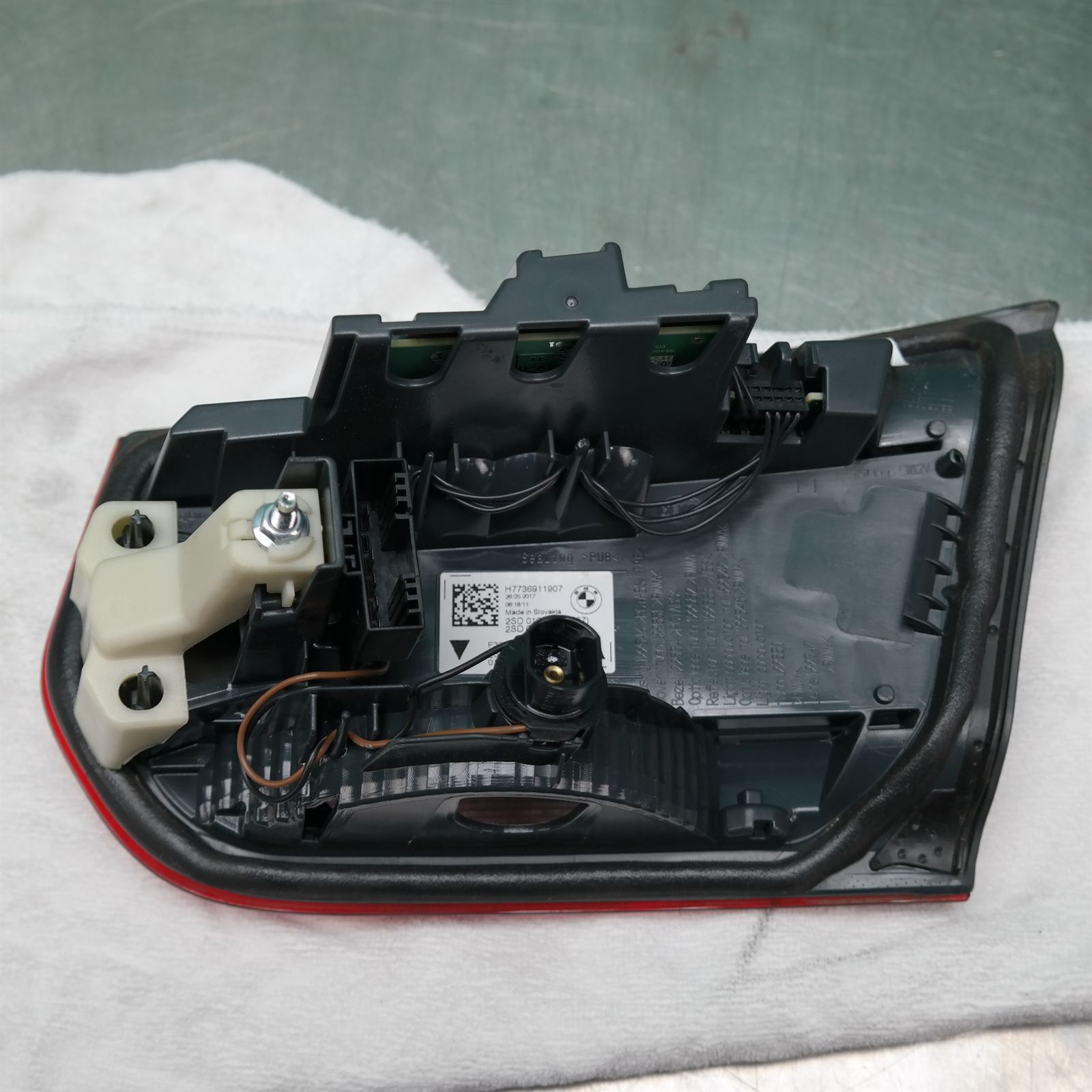 REAR GARNISH F30 (119) *63-20* L 3 REAR GARNISH F30 (119) *63-20* L - Image 3