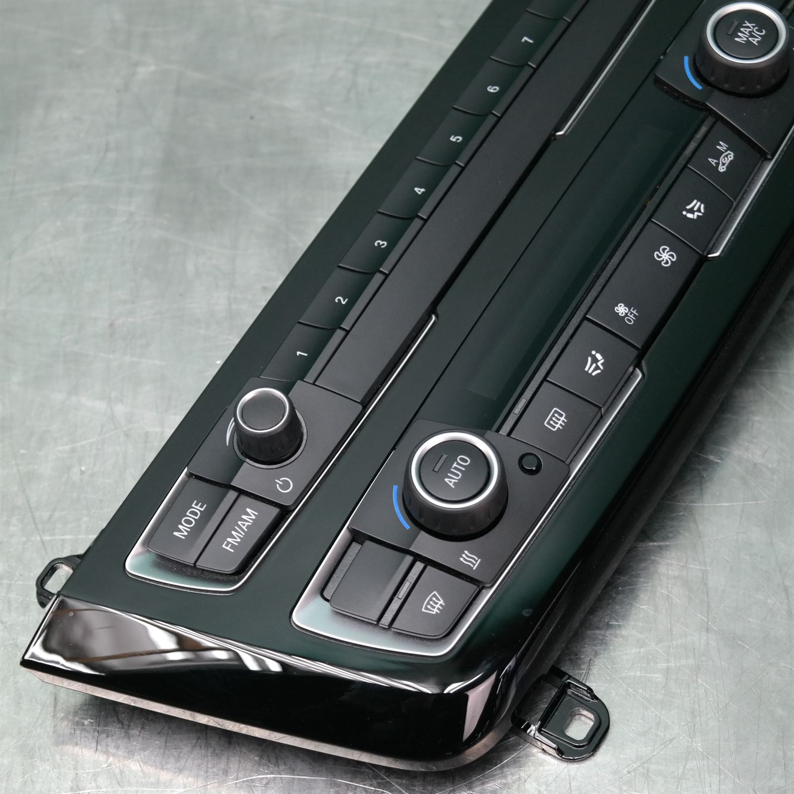 HEATER/AC CONTROLS F30 (545) *64-50* 2 HEATER/AC CONTROLS F30 (545) *64-50* - Image 2