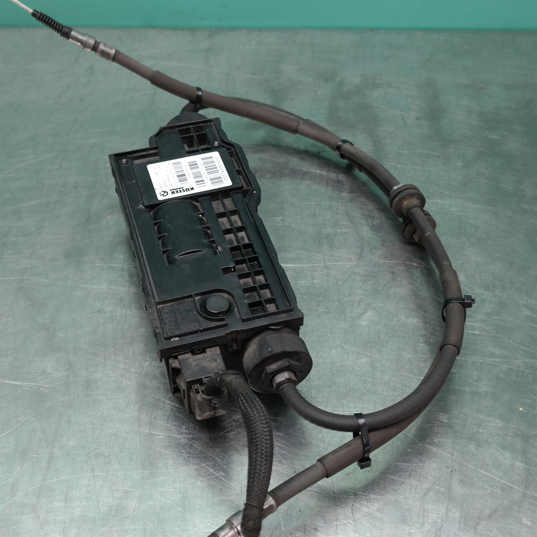 HANDBRAKE ACTUATOR F16 (007) *34-30* 2 HANDBRAKE ACTUATOR F16 (007) *34-30* - Image 2