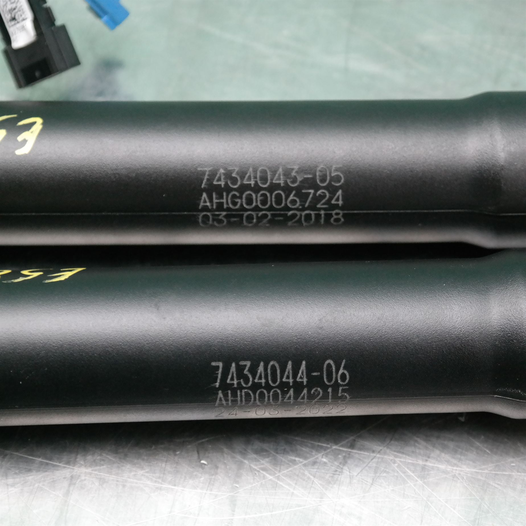 HATCH STRUT F16 (043) (044) *41-60* 3 HATCH STRUT F16 (043) (044) *41-60* - Image 3
