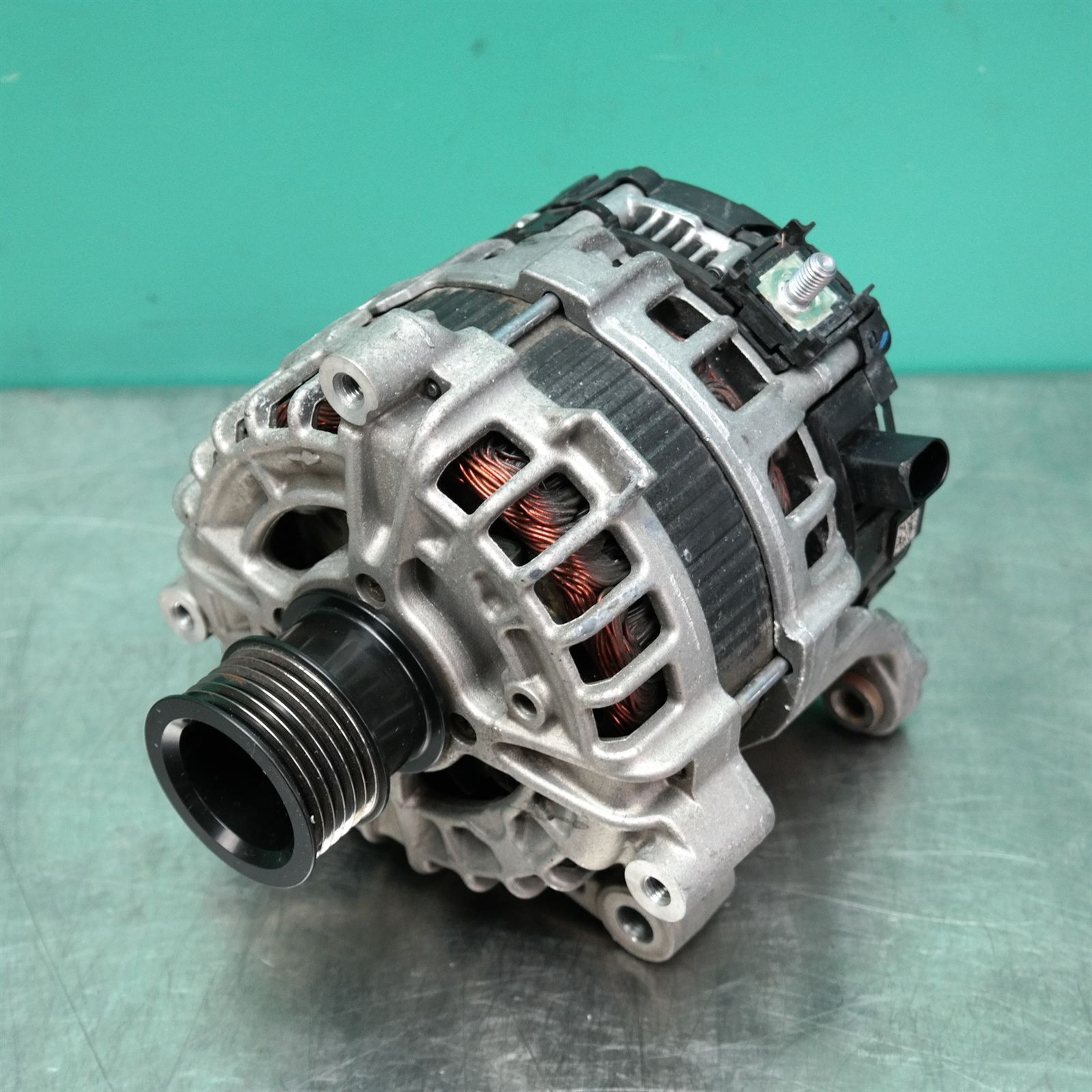 ALTERNATOR G30 (358) *12-20* 250A ALTERNATOR G30 (358) *12-20* 250A