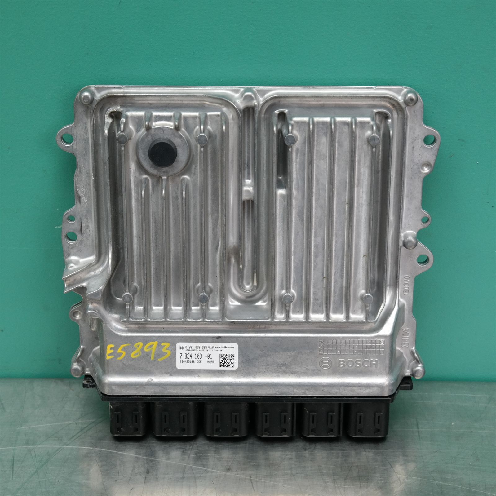 ECU G30 # Engine ECU # (153) *13-15* ECU G30 # Engine ECU # (153) *13-15*
