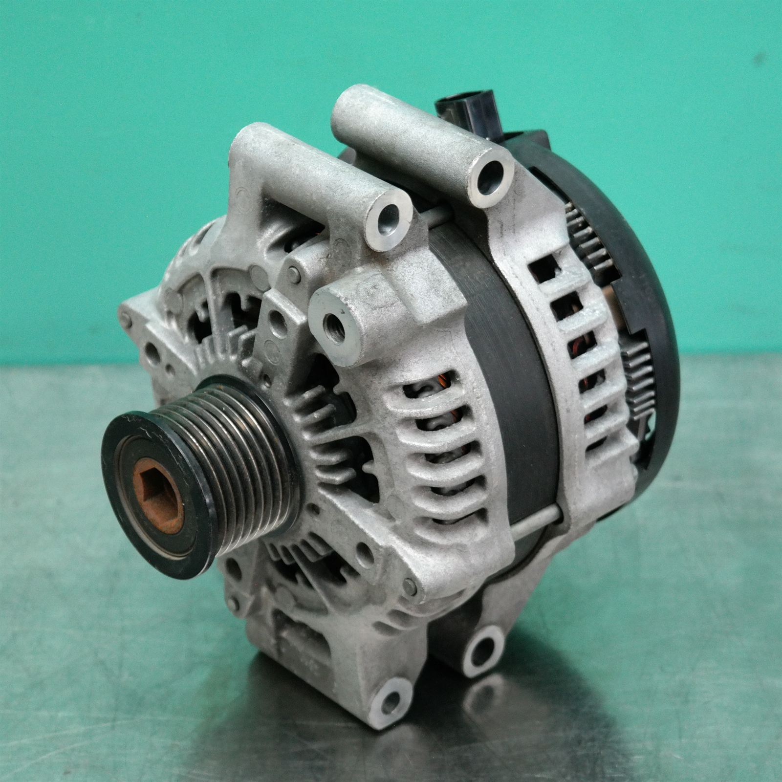 ALTERNATOR F25 (268) *12-20* P6 ALTERNATOR F25 (268) *12-20* P6