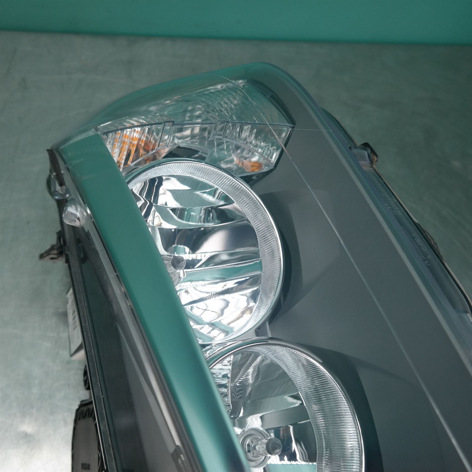 LEFT HEADLAMP F25, HALOGEN TYPE, 12/10-03/14 3 LEFT HEADLAMP F25, HALOGEN TYPE, 12/10-03/14 - Image 3