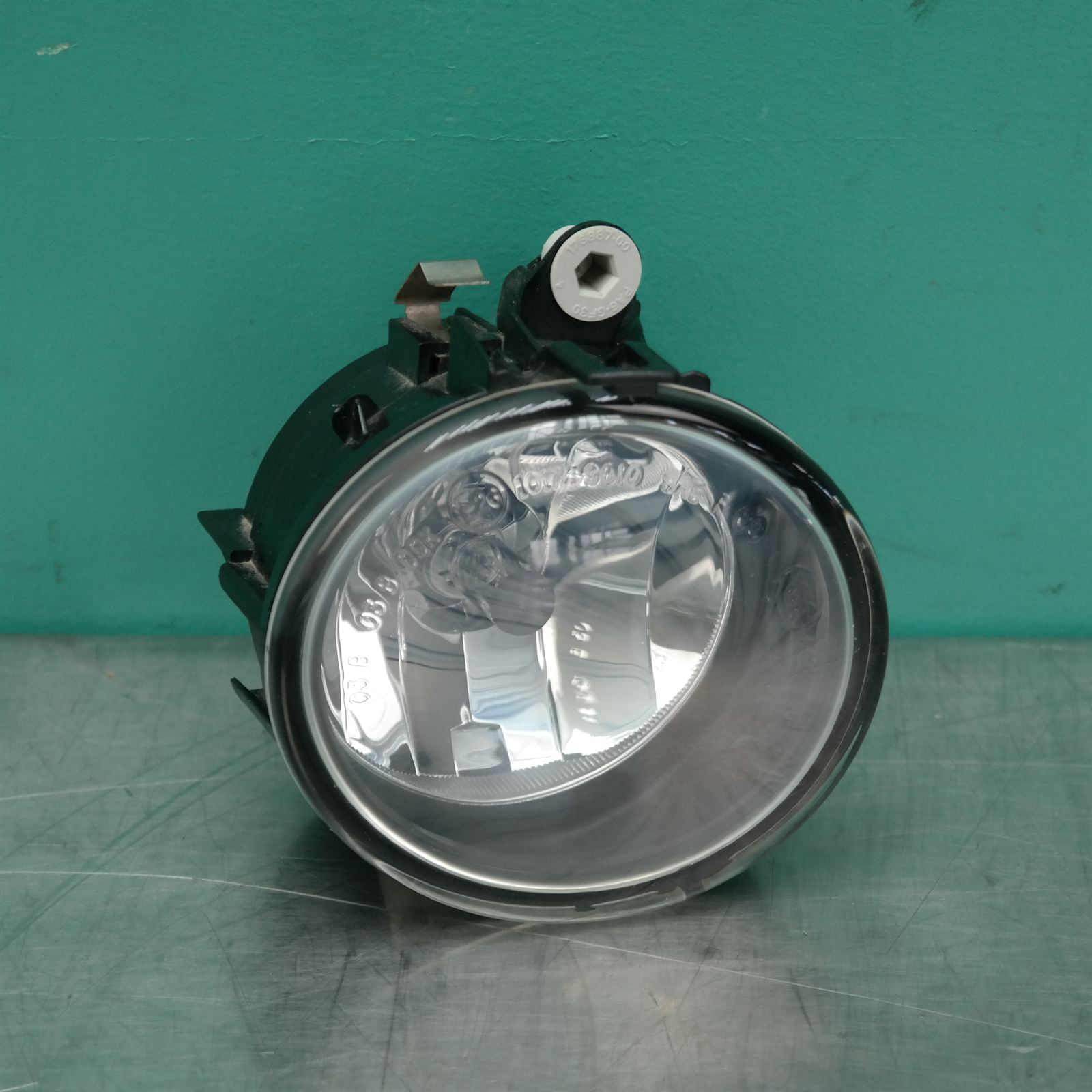 RIGHT INDICATOR/FOG/SIDE BUMPER FOGLAMP, F25, HALOGEN TYPE, 12/10-07/17 RIGHT INDICATOR/FOG/SIDE BUMPER FOGLAMP, F25, HALOGEN TYPE, 12/10-07/17