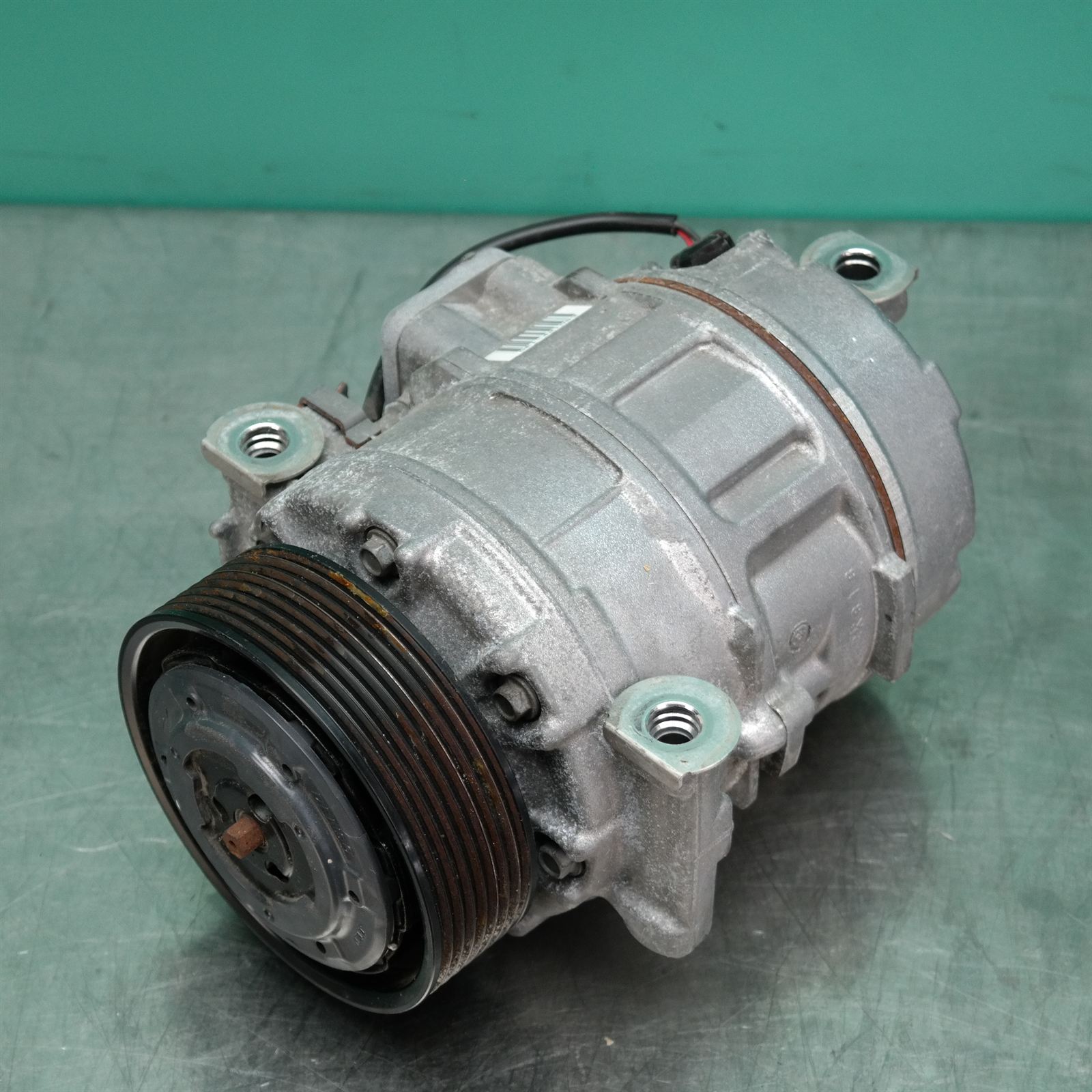 A/C COMPRESSOR F25 (496) *64-50* P6 3 A/C COMPRESSOR F25 (496) *64-50* P6 - Image 3