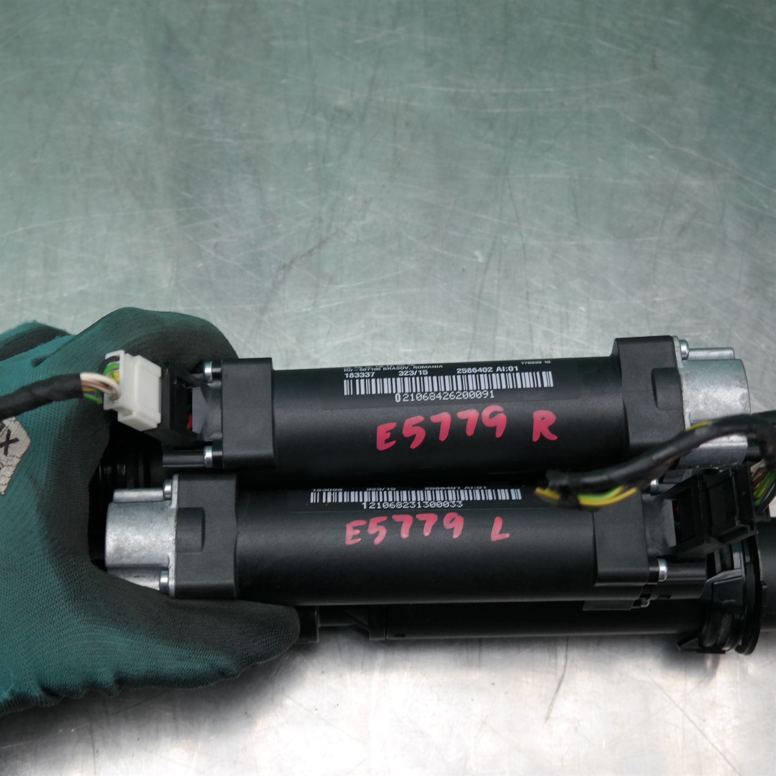 HATCH STRUT F32 (627) (628) *41-60* 4 HATCH STRUT F32 (627) (628) *41-60* - Image 4