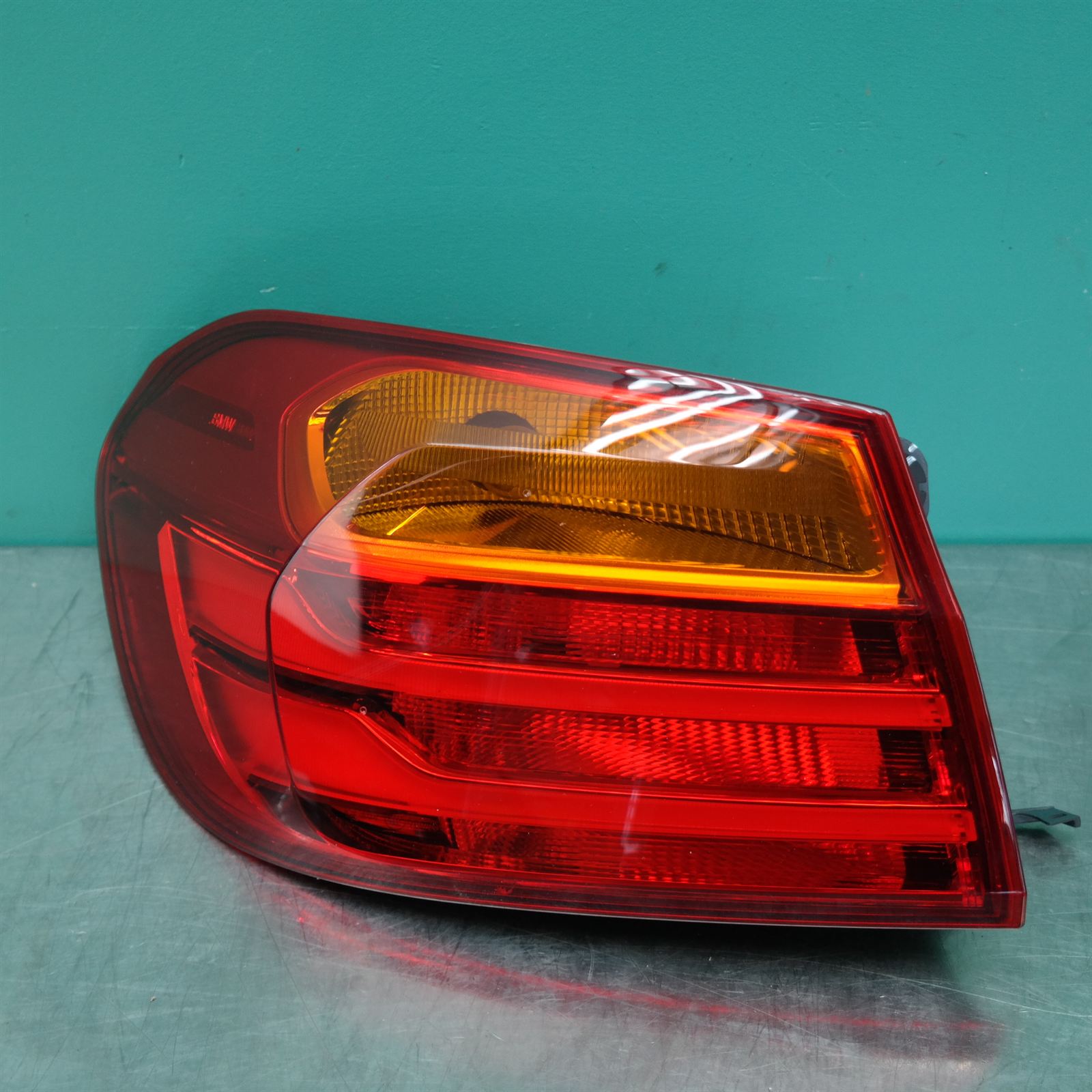 LEFT TAILLIGHT F32/F33/F36, IN BODY, W/ LED TYPE, 07/13-02/17 LEFT TAILLIGHT F32/F33/F36, IN BODY, W/ LED TYPE, 07/13-02/17