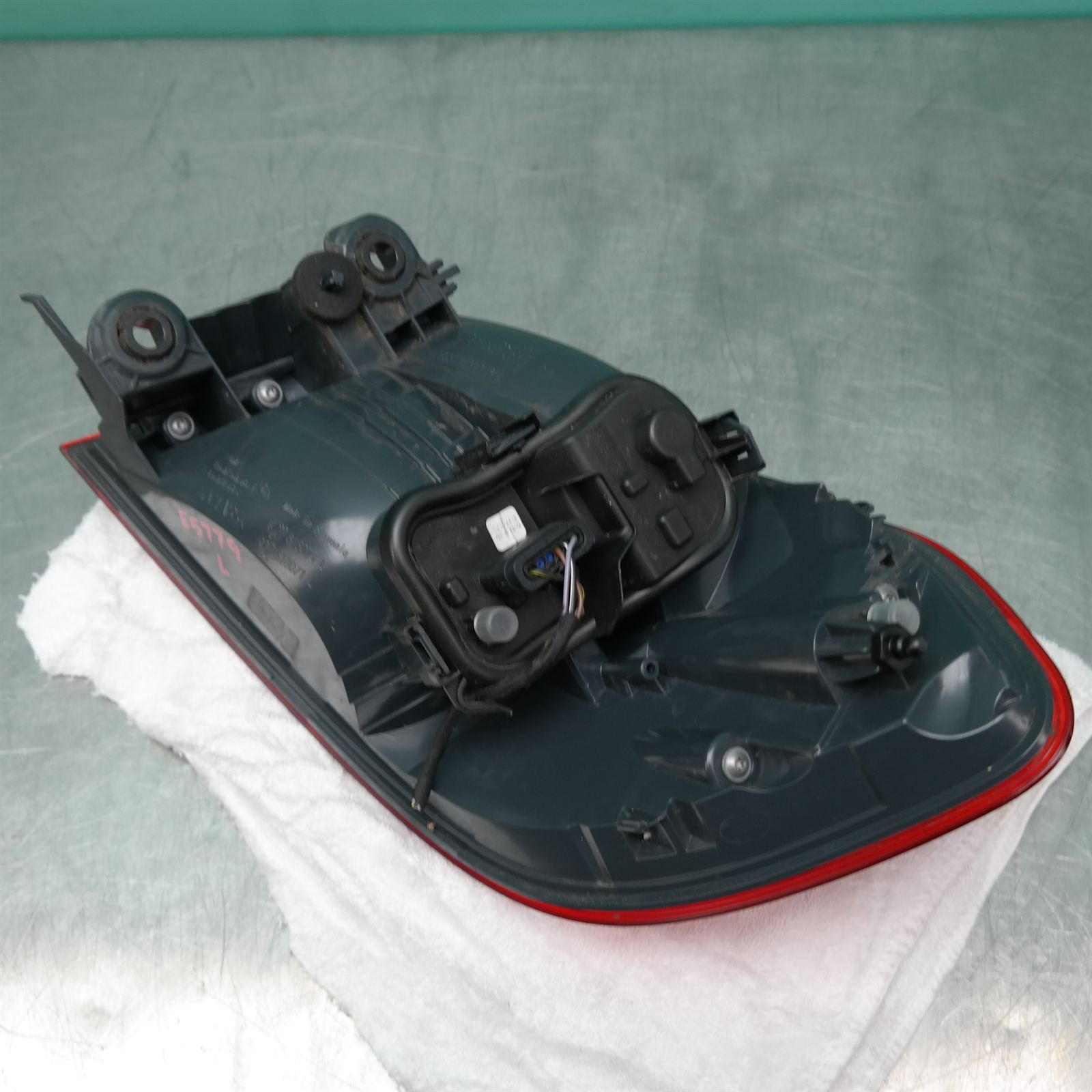LEFT TAILLIGHT F32/F33/F36, IN BODY, W/ LED TYPE, 07/13-02/17 4 LEFT TAILLIGHT F32/F33/F36, IN BODY, W/ LED TYPE, 07/13-02/17 - Image 4