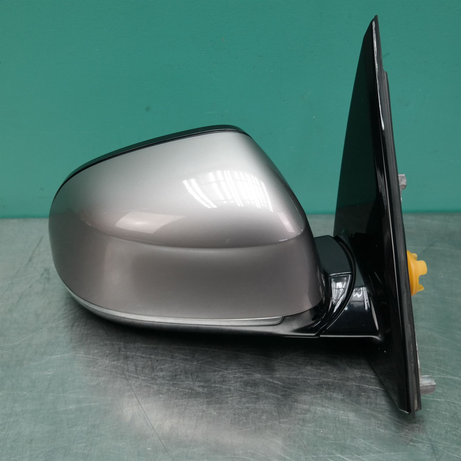 RIGHT DOOR MIRROR F15 (056) *51-07* RIGHT DOOR MIRROR F15 (056) *51-07*