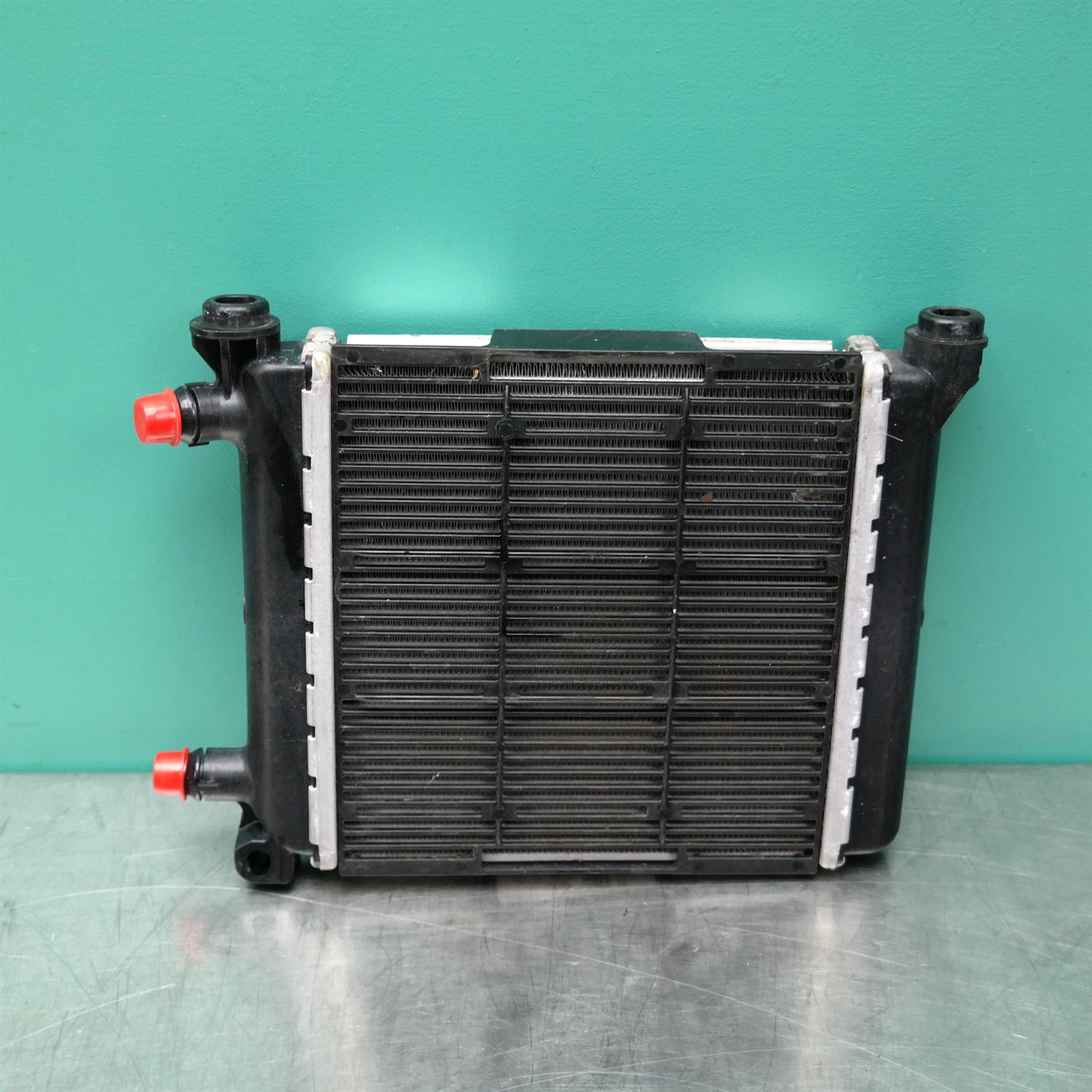 RADIATOR F70 (023) *17-05* Small type RADIATOR F70 (023) *17-05* Small type