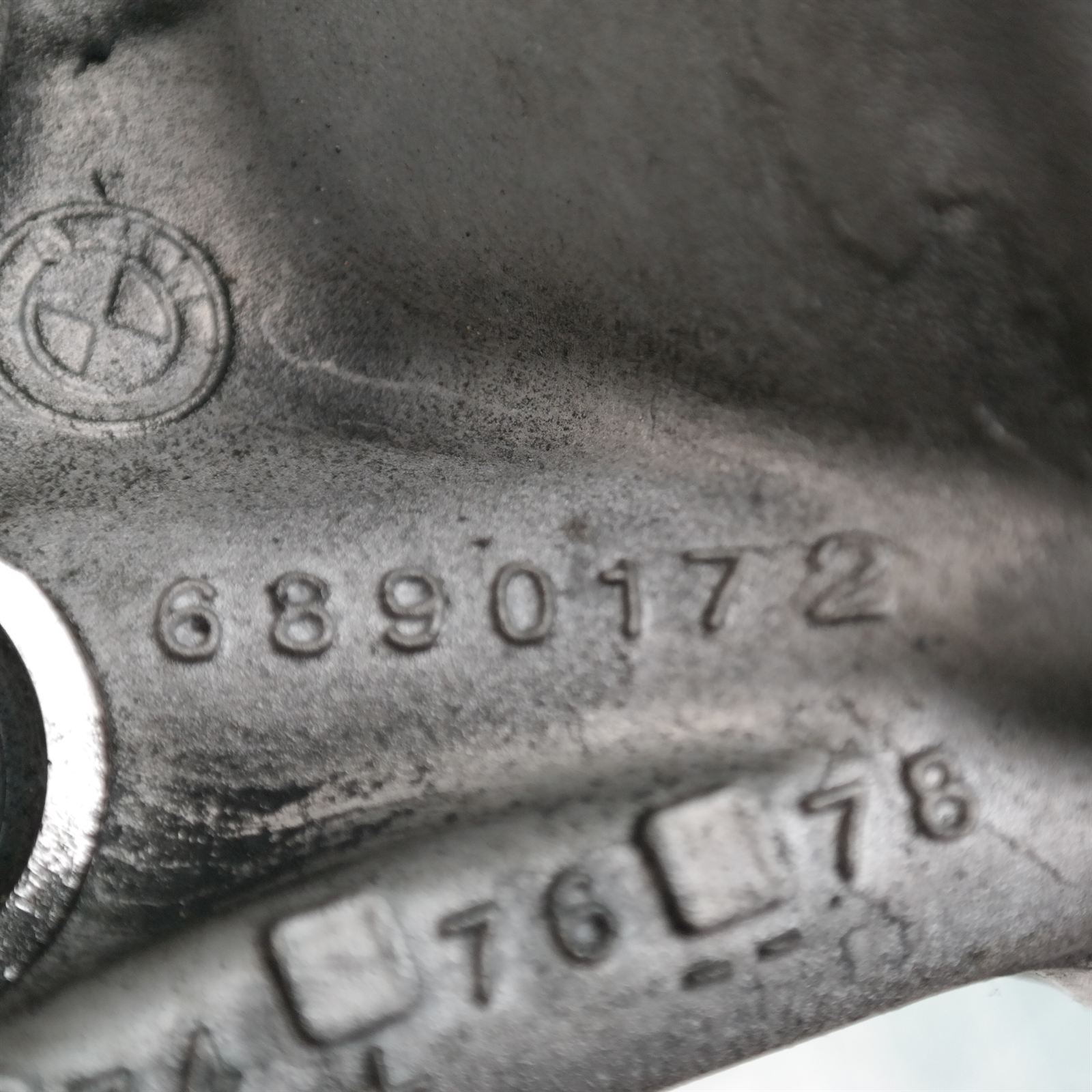RIGHT FRONT HUB ASSEMBLY F70 (172) *31-10* 5 RIGHT FRONT HUB ASSEMBLY F70 (172) *31-10* - Image 5