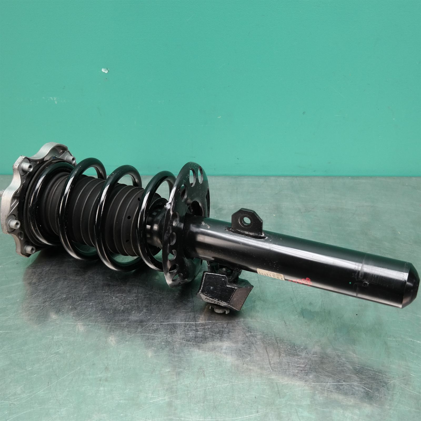 RIGHT FRONT STRUT F70 (C34) *31-10* 2 RIGHT FRONT STRUT F70 (C34) *31-10* - Image 2