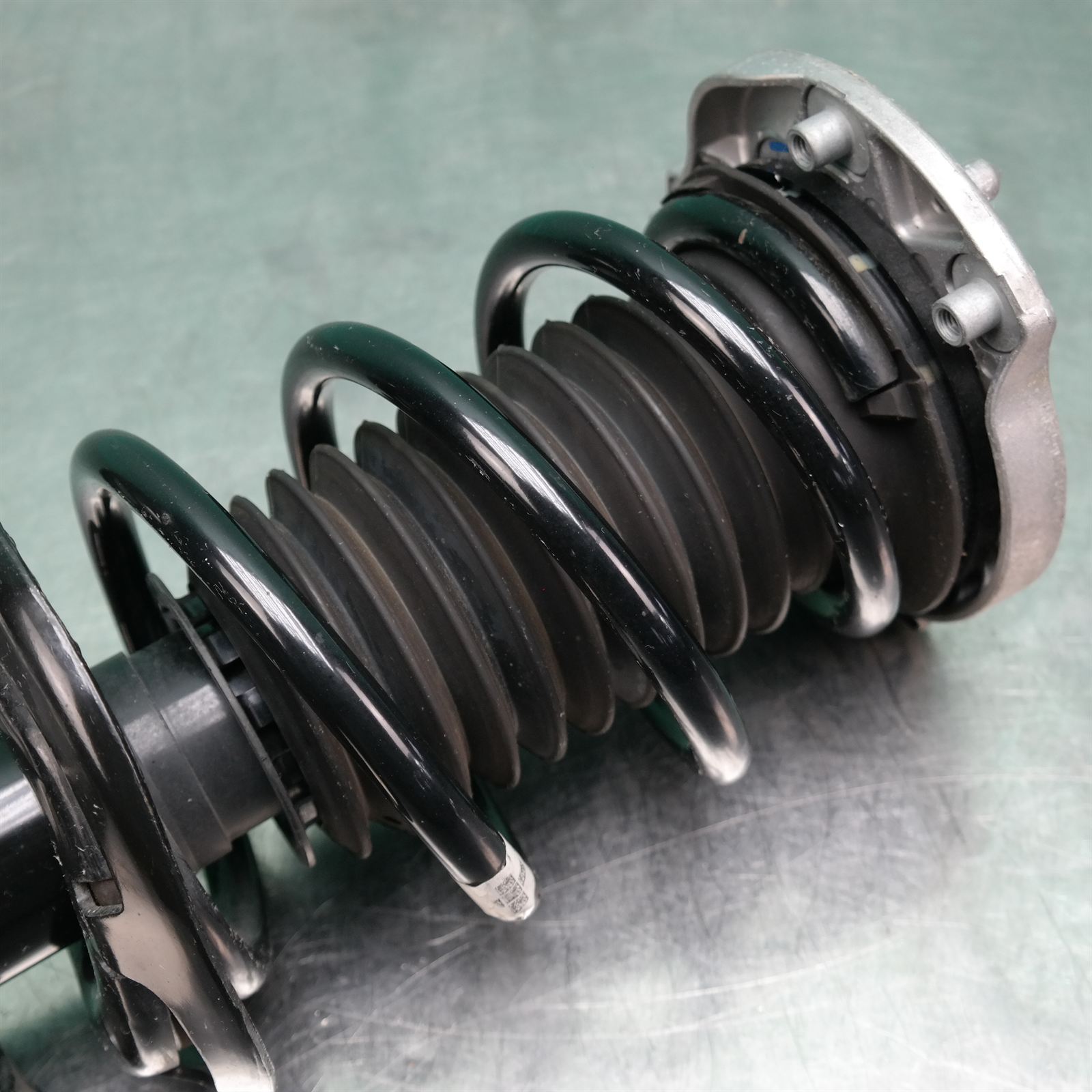 RIGHT FRONT STRUT F70 (C34) *31-10* 4 RIGHT FRONT STRUT F70 (C34) *31-10* - Image 4