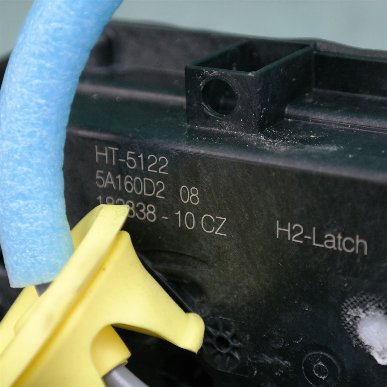 LOCK MECHANISM F70 # Door lock # (0D2) *51-10* RHR 3 LOCK MECHANISM F70 # Door lock # (0D2) *51-10* RHR - Image 3