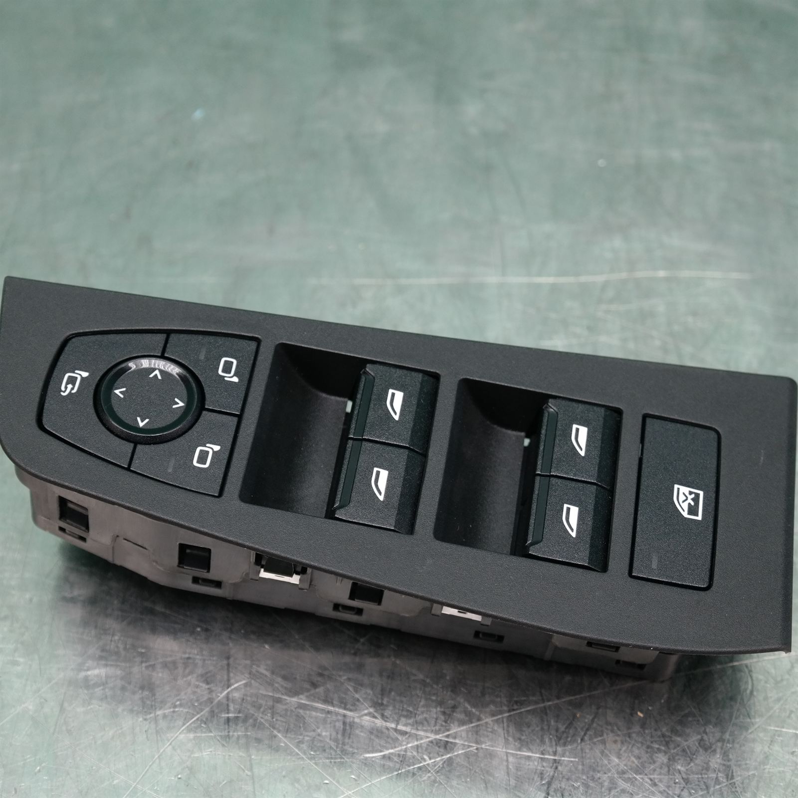 POWER WINDOW SWITCH F70 (B16) *61-35* 2 POWER WINDOW SWITCH F70 (B16) *61-35* - Image 2