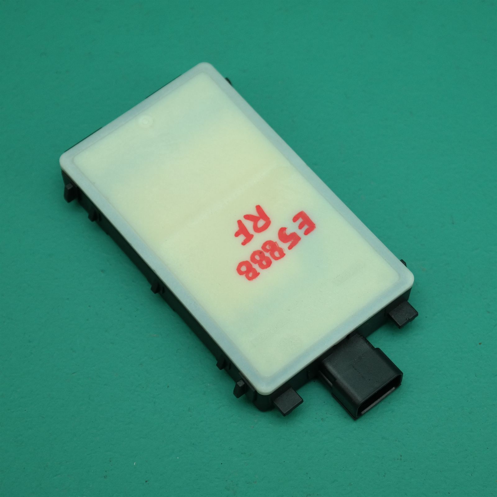 ECU F70 # Radar Sensor # (1E5) *66-20* Short range 2 ECU F70 # Radar Sensor # (1E5) *66-20* Short range - Image 2