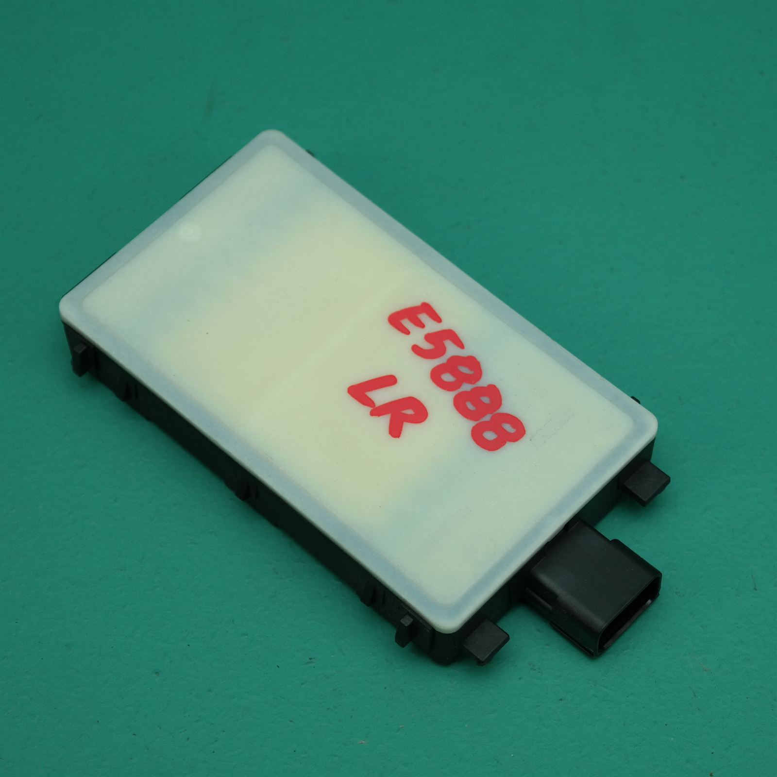 ECU F70 # Radar Sensor # (1E4) *66-20* Short range REAR 2 ECU F70 # Radar Sensor # (1E4) *66-20* Short range REAR - Image 2