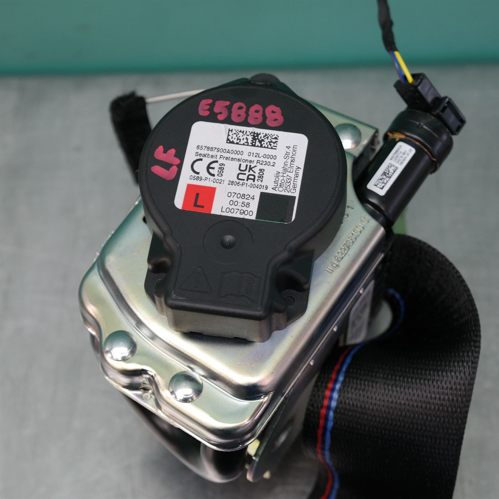 SEAT BELT F70 # Belt, front left # (4D1) *72-05* 3 SEAT BELT F70 # Belt, front left # (4D1) *72-05* - Image 3