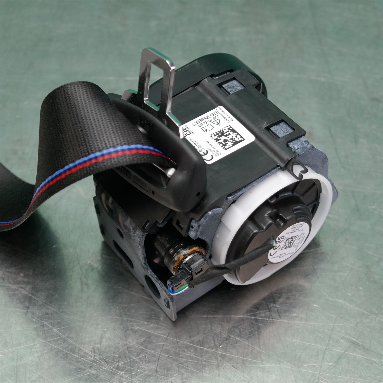 SEAT BELT F70 # Belt, rear left # (2D9) *72-05* 3 SEAT BELT F70 # Belt, rear left # (2D9) *72-05* - Image 3